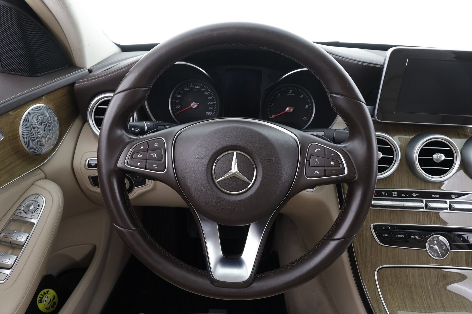 Mercedes-Benz C 2015 220 d T A Premium Business * Burmester / Distronic / ILS-LED / Sportnahat / P.Kamera / Kaistavahti / Bluetooth * - Kahdet renkaat aluvanteilla