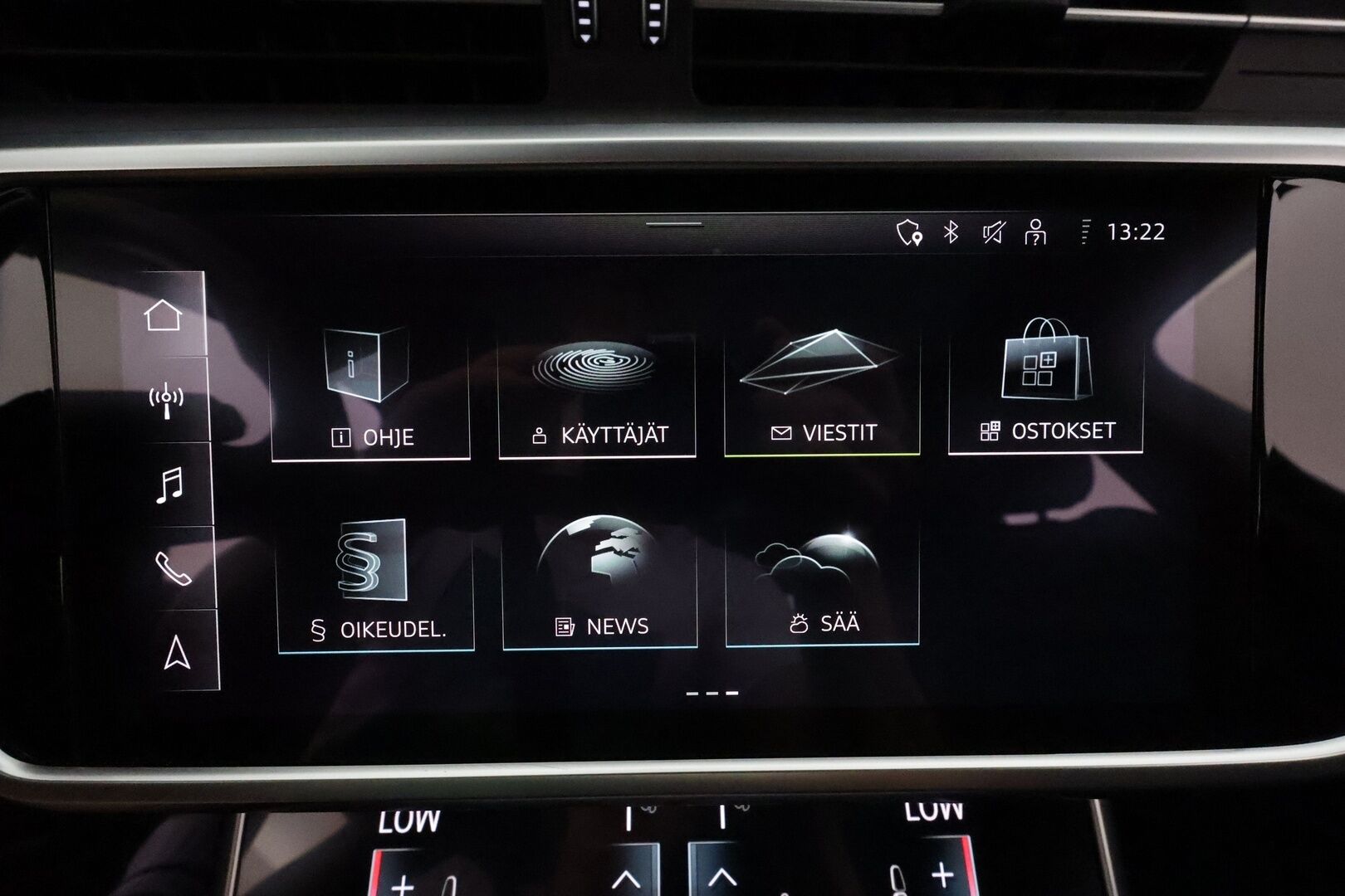 Audi A6 2021 Avant Business Sport S-Line 50TFSI e quattro S-tronic Electrified **Panorama / B&O / Koukku / ACC / Matrix-LED** - 3,99 % KORKOTARJOUS TÄHÄN AUTOON - 1-om Suomi-auto / Kamera / 2x Latauskaapelit / Kahdet Renkaat / Merkkihuollettu! / **SUPER KAMOILLA**