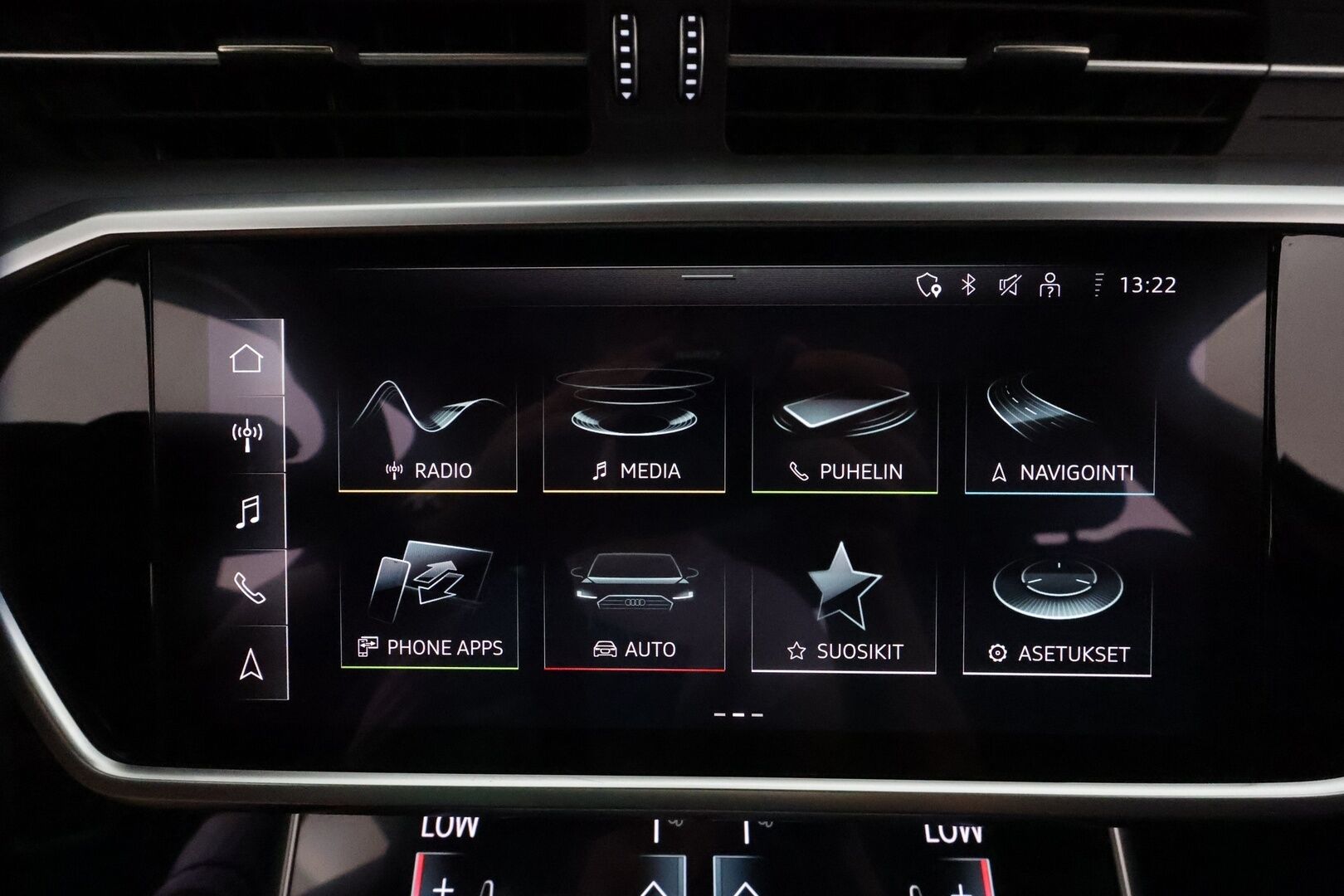 Audi A6 2021 Avant Business Sport S-Line 50TFSI e quattro S-tronic Electrified **Panorama / B&O / Koukku / ACC / Matrix-LED** - 3,99 % KORKOTARJOUS TÄHÄN AUTOON - 1-om Suomi-auto / Kamera / 2x Latauskaapelit / Kahdet Renkaat / Merkkihuollettu! / **SUPER KAMOILLA**
