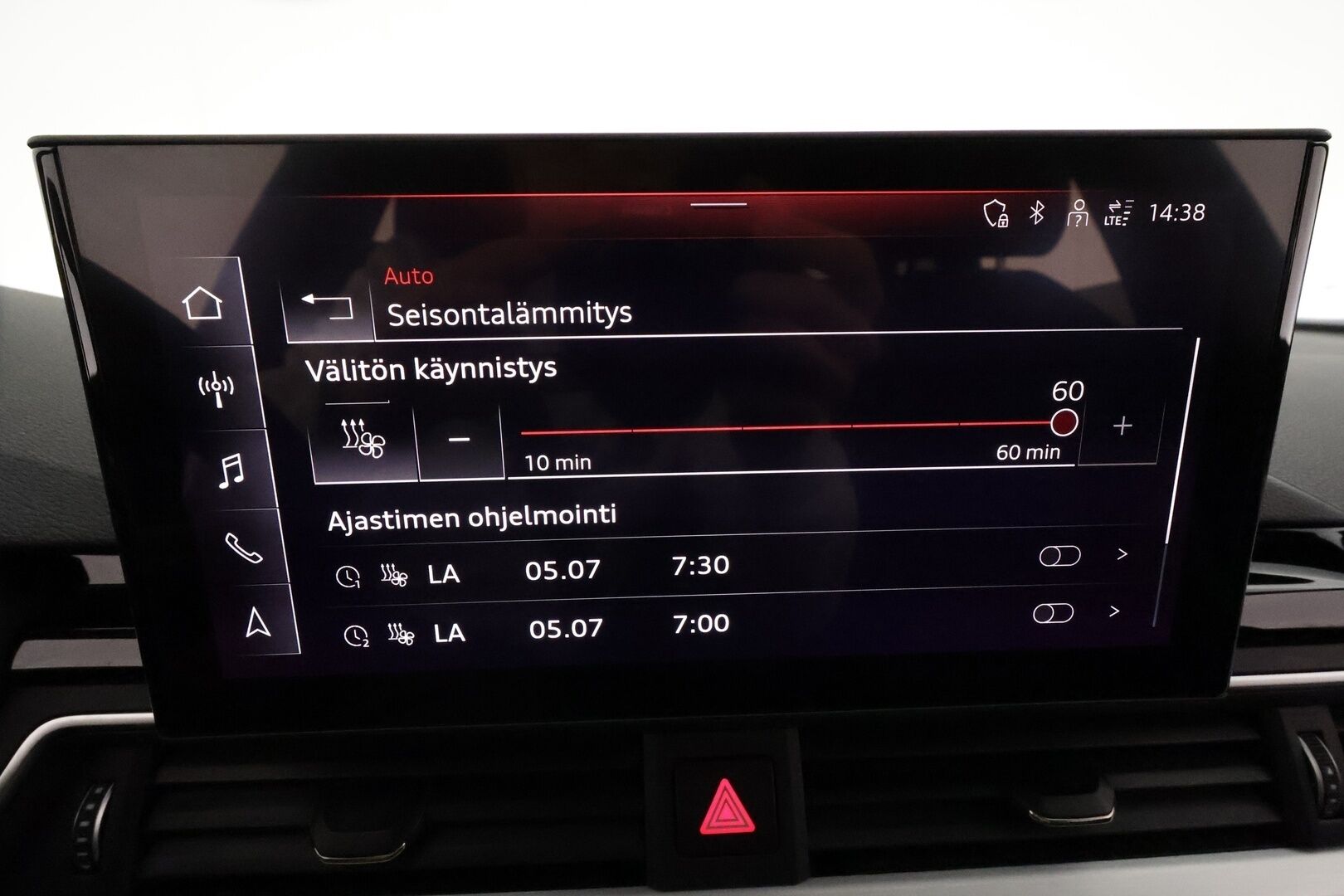 Audi A4 2021 Avant Business Advanced 40 TFSI 150 kW MHEV quattro S tronic **Adapt.Vakkari / Webasto / Matrix LED / Koukku / P.kamera** - S-Line -sisätilapaketti / 1-om. Suomi-auto / Digimittaristo 