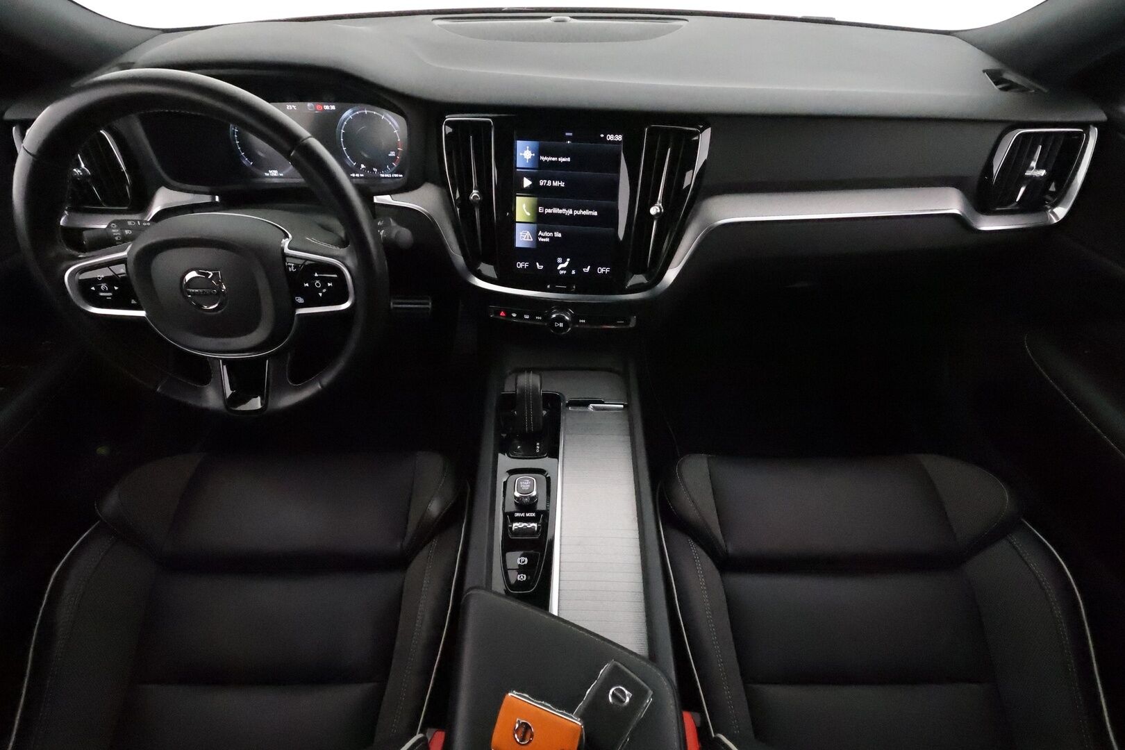 Volvo S60 2021 B5 MHEV Business R-Design aut **Webasto / Koukku / Adapt.Vakkari / Full-LED / 360° / Sporttipenkki Muistilla / Navi** - 3,99 % KORKOTARJOUS TÄHÄN AUTOON - 1-om Suomi-auto / Kahdet Renkaat