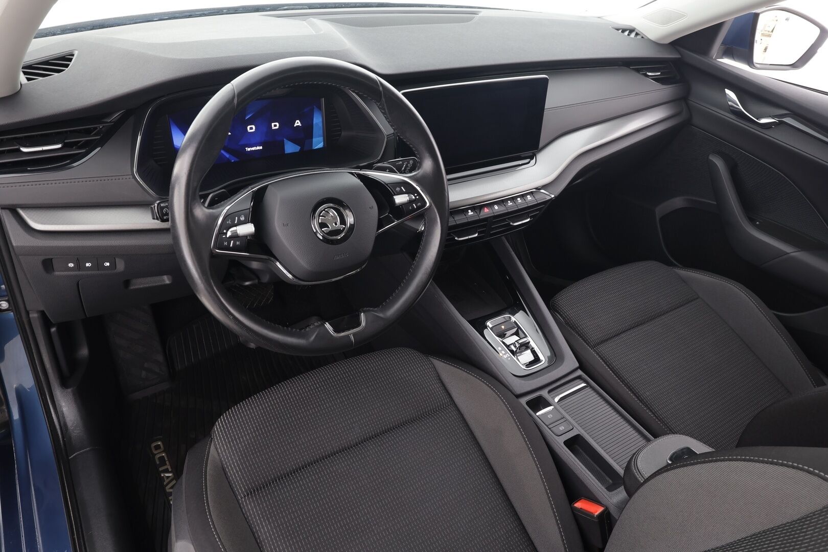 Skoda Octavia 2021 Combi 1,5 TSI Ambition eTEC DSG * Webasto / Koukku / Vakkari / P.kamera / Keyless / Ratinlämmitin / Digimittaristo * - Suomi-auto / Merkkihuollettu