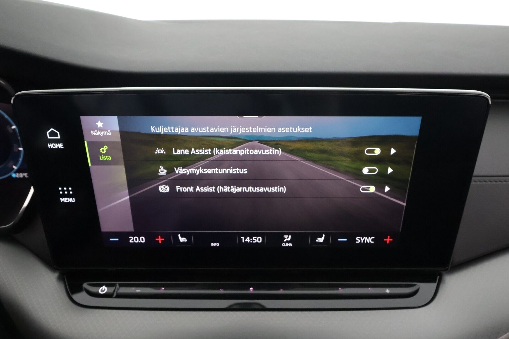 Skoda Octavia 2021 Combi 1,5 TSI Ambition eTEC DSG * Webasto / Koukku / Vakkari / P.kamera / Keyless / Ratinlämmitin / Digimittaristo * - Suomi-auto / Merkkihuollettu