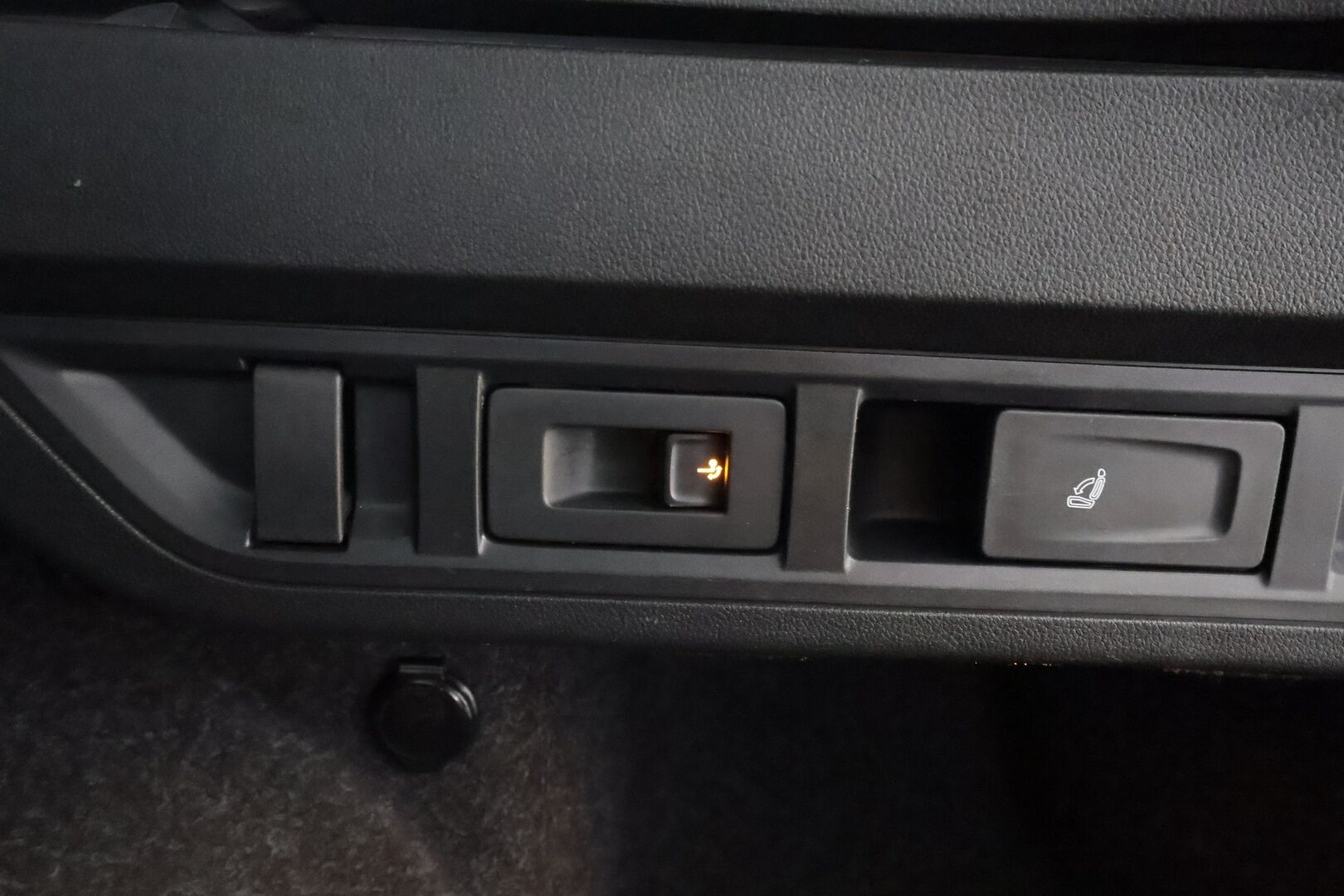 Skoda Octavia 2021 Combi 1,5 TSI Ambition eTEC DSG * Webasto / Koukku / Vakkari / P.kamera / Keyless / Ratinlämmitin / Digimittaristo * - Suomi-auto / Merkkihuollettu