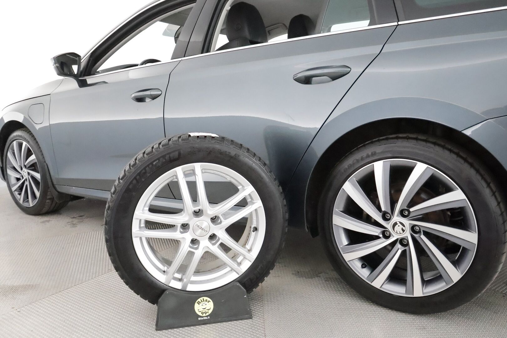 Skoda Octavia 2021 Combi 1,4 TSI PHEV Style iV DSG **Webasto / Adapt.Vakkari / Matrix-LED / P.kamera / Navi / Kaistavahti / Keyless** - 1-om Suomi-auto / 2x Latauskaapelit / Kahdet Renkaat / Merkkihuollettu!