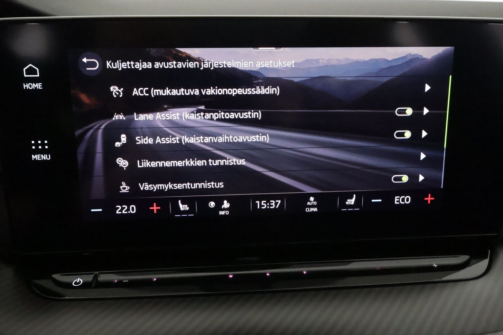Skoda Octavia 2021 Combi 1,4 TSI PHEV RS iV DSG Autom **Panorama / Canton / ACC / Matrix-LED / P.Kamera / Hierovat Sporttipenkit Muistilla - 1-om Suomi-auto / Webasto / Lämmitettävä tuulilasi / Nahka-alcantra kojelauta / **HUIPPU KAMOILLA**