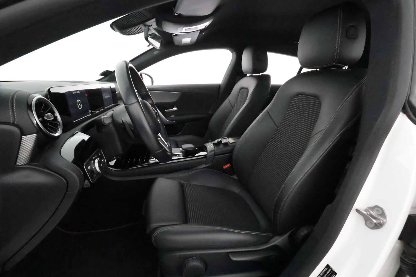 Mercedes-Benz CLA 2021 180 A Shooting Brake Business Progressive **Adapt.Vakkari / LED-High Performance / Sporttipenkit / P.Kamera / Navi** - Suomi-auto / Kahdet Renkaat