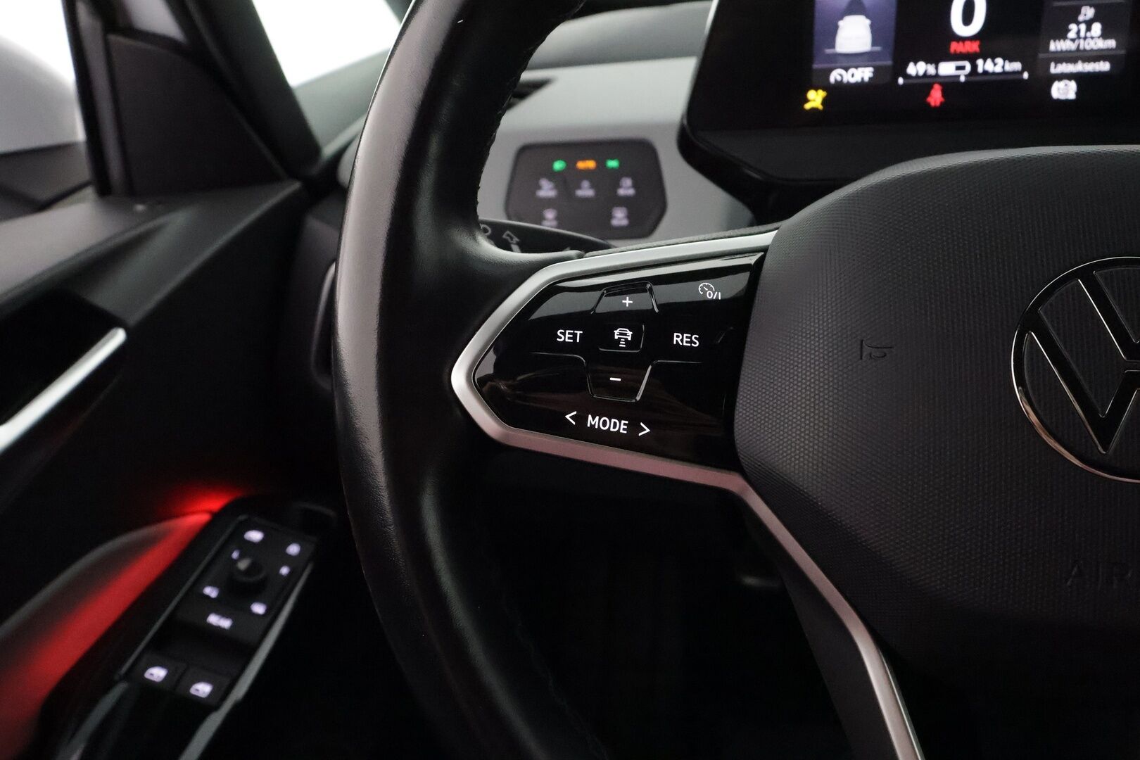 Volkswagen ID.3 2021 Pro Performance Business 150 kW **1.Om suomi-auto / Lämpöpumppu / Adapt.Vakkari / Matrix-LED / P. Kamera / Navi** - Akku kuntotarkistettu! / Digimittaristo / Kaistavahti / KeylessGO / 2x Renkaat /
