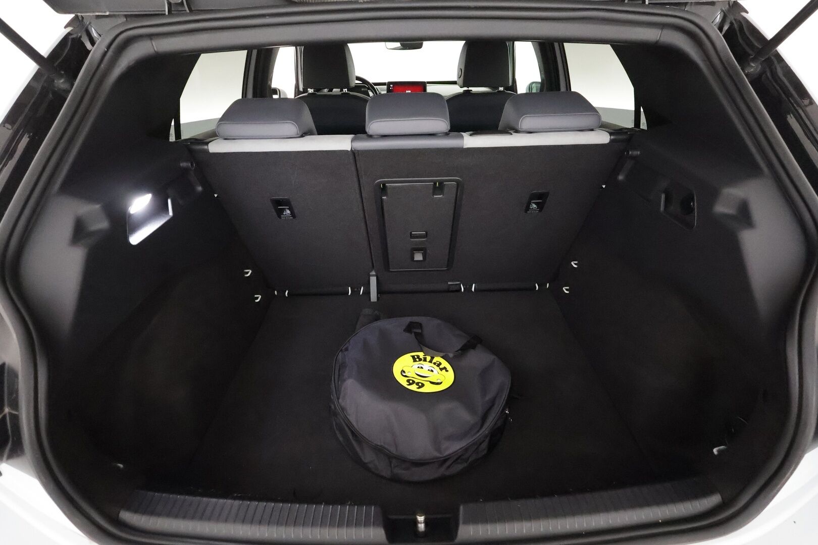 Volkswagen ID.3 2021 Pro Performance Business 150 kW, akku 58 kWh - 1Om Suomiauto / Lämpöpumppu / Adapt.Vakkari / Matrix LED / Digimittari / Peruutuskamera / 2x Renkaat aluvantein / Akku kuntotarkastettu!