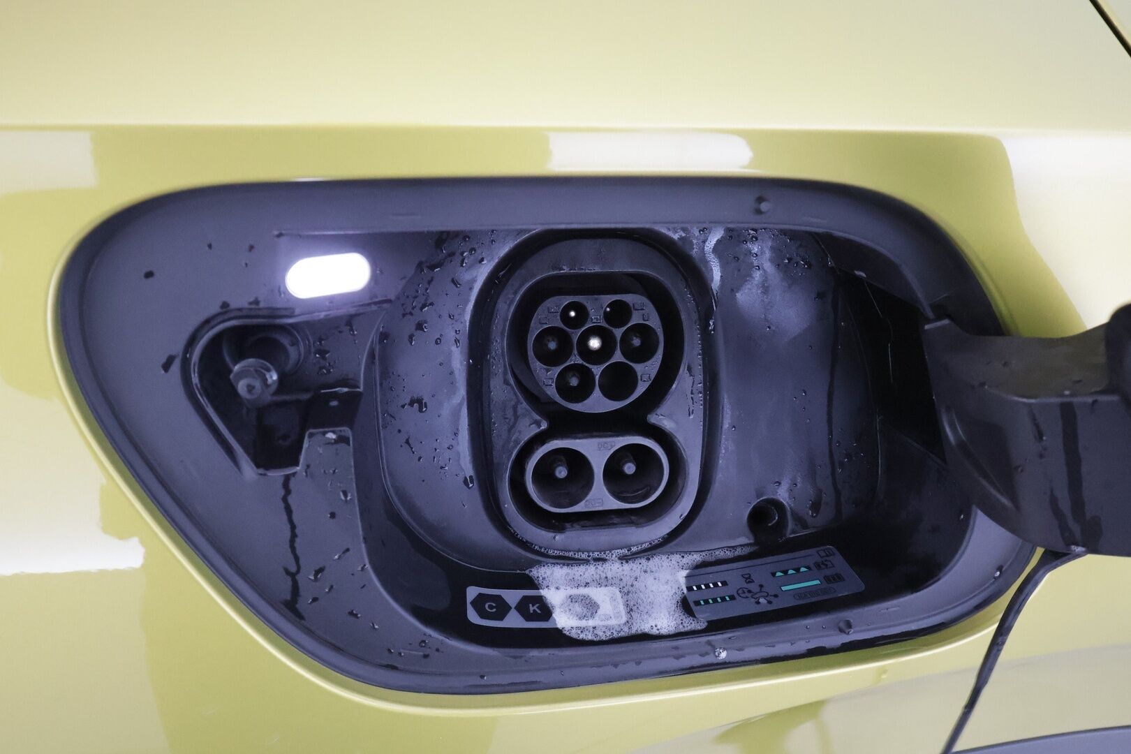 Volkswagen ID.4 2021 Pure City 109 kW, akku 52 kWh * ACC / P.tutkat / LED / Navi / ILP / Ratinlämmitin * - 1.Om Suomi-auto / Kahdet renkaat aluvanteilla