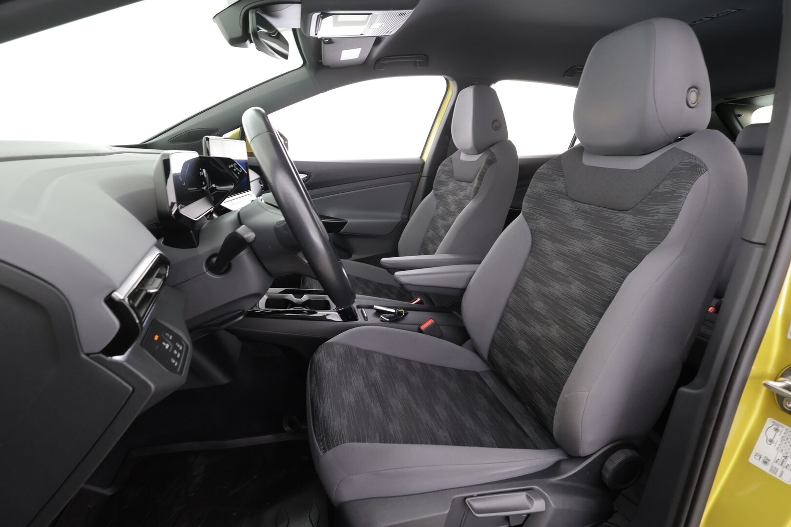 Volkswagen ID.4 2021 Pure City 109 kW, akku 52 kWh * ACC / P.tutkat / LED / Navi / ILP / Ratinlämmitin * - 1.Om Suomi-auto / Akku kuntotarkastettu / Kahdet renkaat aluvanteilla