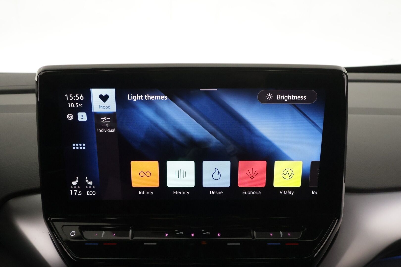 Volkswagen ID.4 2021 Pure City 109 kW, akku 52 kWh * ACC / P.tutkat / LED / Navi / ILP / Ratinlämmitin * - 1.Om Suomi-auto / Akku kuntotarkastettu / Kahdet renkaat aluvanteilla