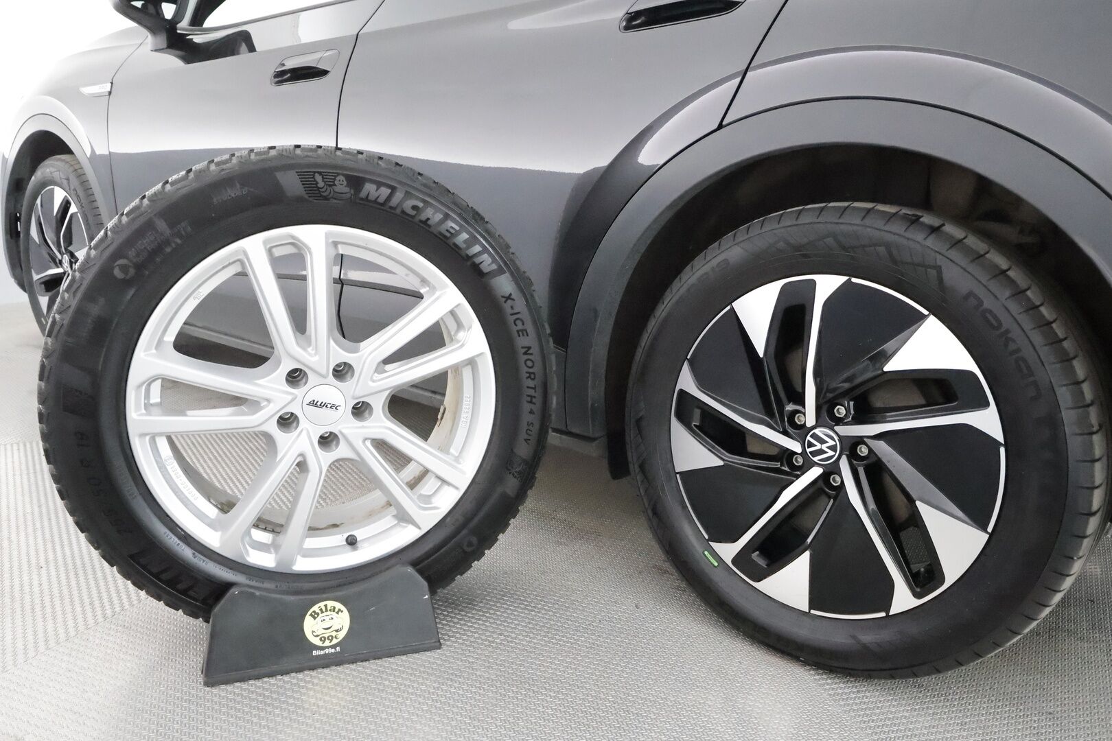 Volkswagen ID.4 2021 Pro Performance Life 150 kW **1-om. Suomi-auto / Lämpöpumppu / Adapt.vakkari / Vetokoukku / Apple&Android / P.tutkat** - Akku kuntotarkastettu! 