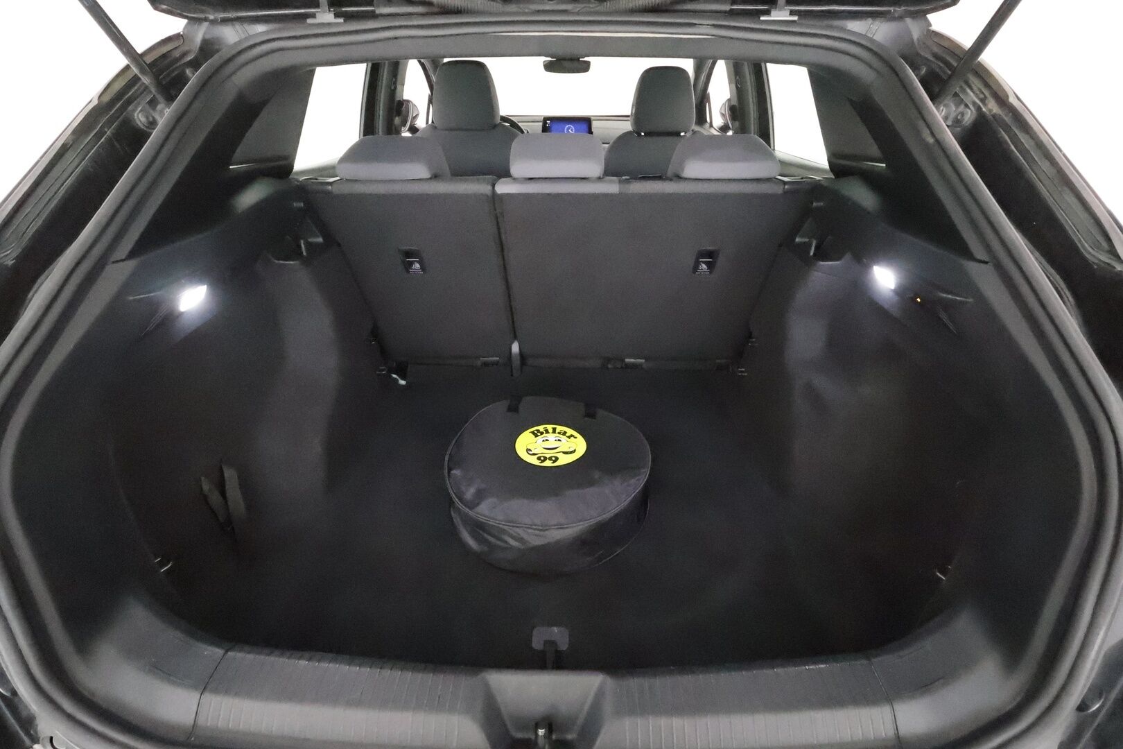 Volkswagen ID.4 2021 Pro Performance Life 150 kW **1-om. Suomi-auto / Lämpöpumppu / Adapt.vakkari / Vetokoukku / Apple&Android / P.tutkat** - Akku kuntotarkastettu! 