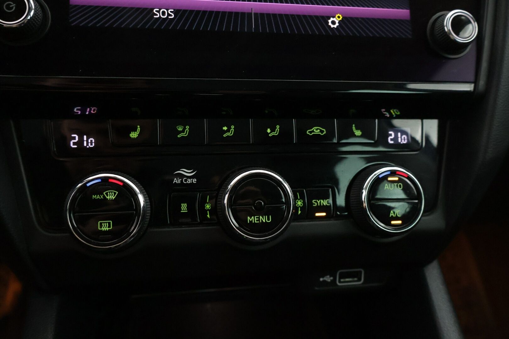Skoda Octavia 2020 OCTAVIA Farmari * Koukku / Webasto / Peruutuskamera* - Upea sininen / Kahdet renkaat