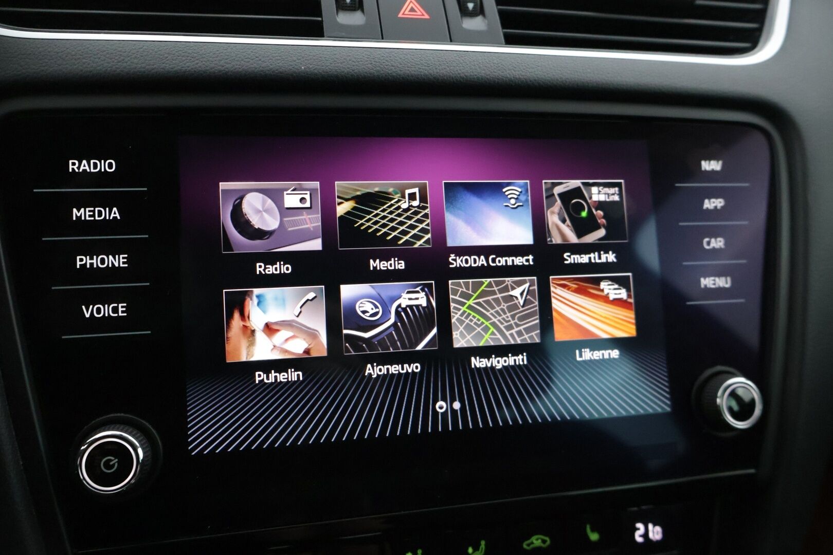 Skoda Octavia 2020 OCTAVIA Farmari * Koukku / Webasto / Peruutuskamera* - Upea sininen / Kahdet renkaat