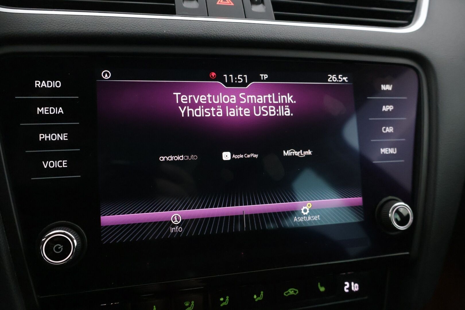 Skoda Octavia 2020 OCTAVIA Farmari * Koukku / Webasto / Peruutuskamera* - Upea sininen / Kahdet renkaat