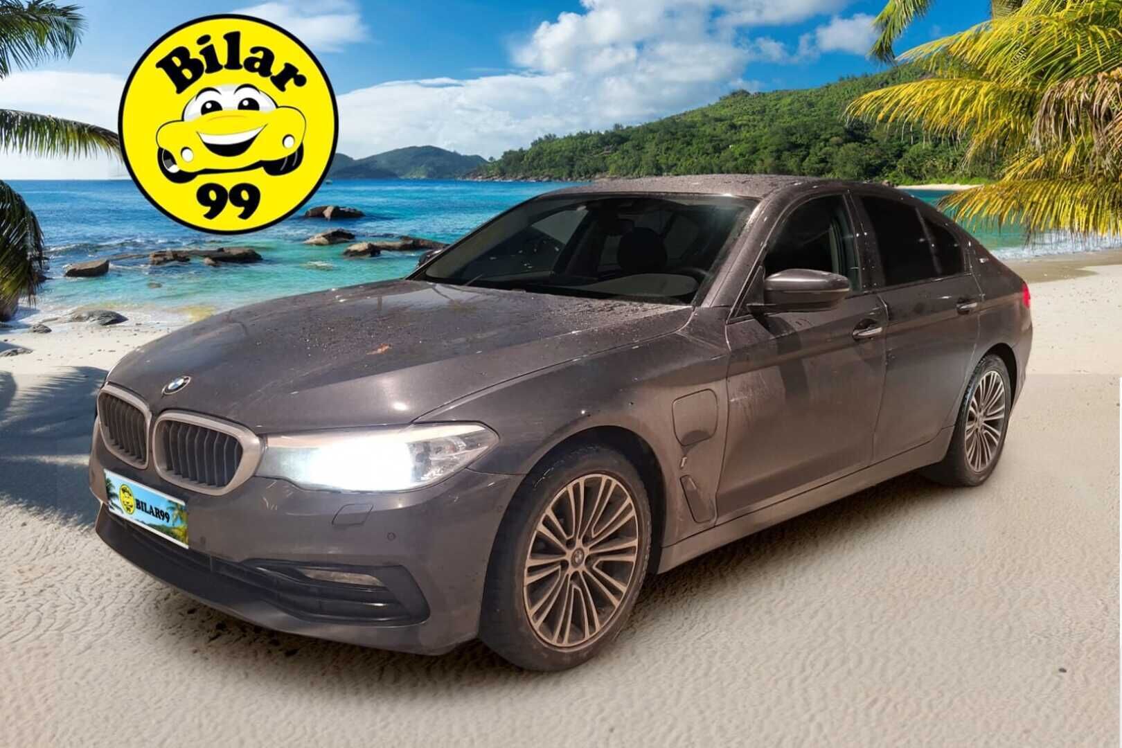 BMW 530 2018 G30 Sedan 530i A Business Sport / M-Sport lämpöratti / Sporttipenkit / Merkkihuollettu! / P-kamera / Digimittaristo - Shadow Line / Ambiente valaistus / Seuraava huolto 2027! - HULLU BLACKWEEK KORKOTARJOUS 2,49%