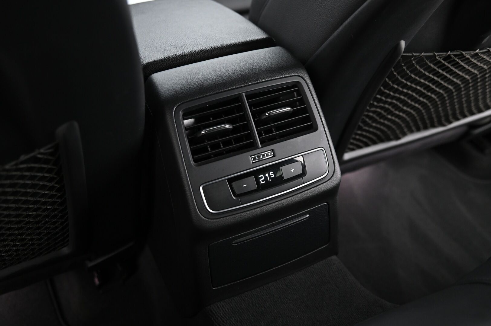Audi A4 allroad quattro 2017 Land of quattro Edition 2,0 TFSI 185 kW quattro S tronic *Webasto / 360 kamera / Ilmastoidut nahat / ACC / HUD* - 3,99 % KORKOTARJOUS TÄHÄN AUTOON - 31.5. ASTI! - 