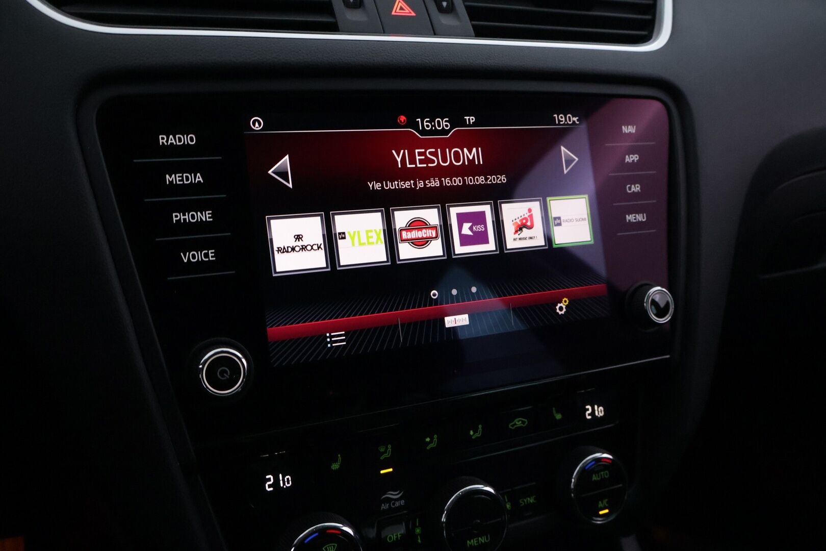 Skoda Octavia 2019 Combi 1,5 TSI G-TEC Style BusinessLine DSG Autom. - | Adapt. vak | Nahkapenkit | P.kamera | Ratinlämmitin |  Front assist | Navi | Carplay |
