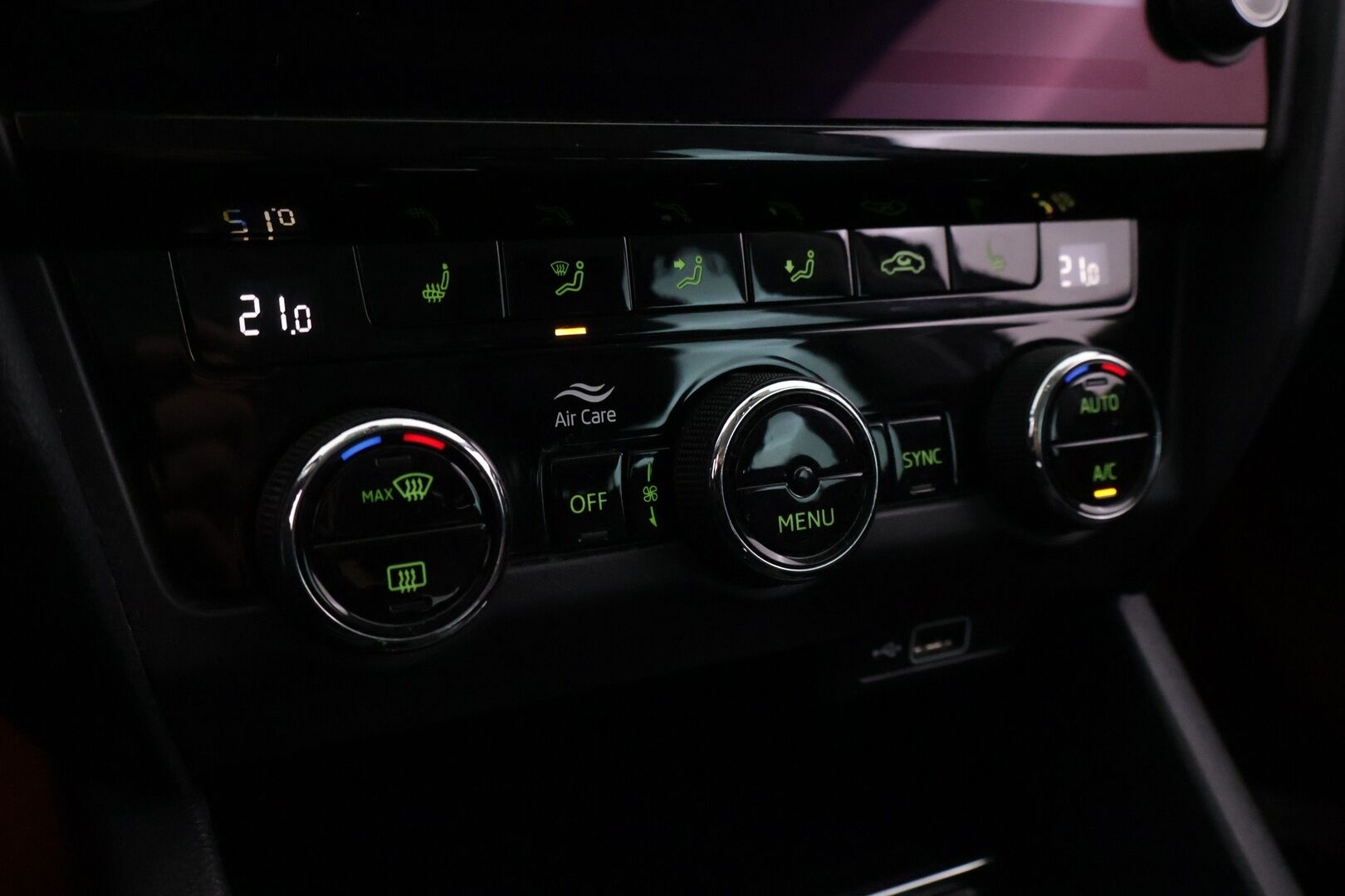 Skoda Octavia 2019 Combi 1,5 TSI G-TEC Style BusinessLine DSG Autom. - | Adapt. vak | Nahkapenkit | P.kamera | Ratinlämmitin |  Front assist | Navi | Carplay |