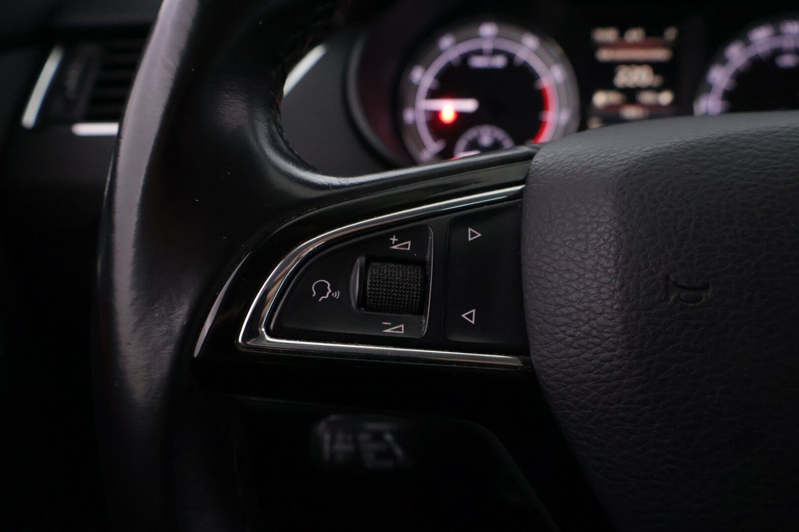 Skoda Octavia 2019 Combi 1,5 TSI G-TEC Style BusinessLine DSG Autom. - | Adapt. vak | Nahkapenkit | P.kamera | Ratinlämmitin |  Front assist | Navi | Carplay |