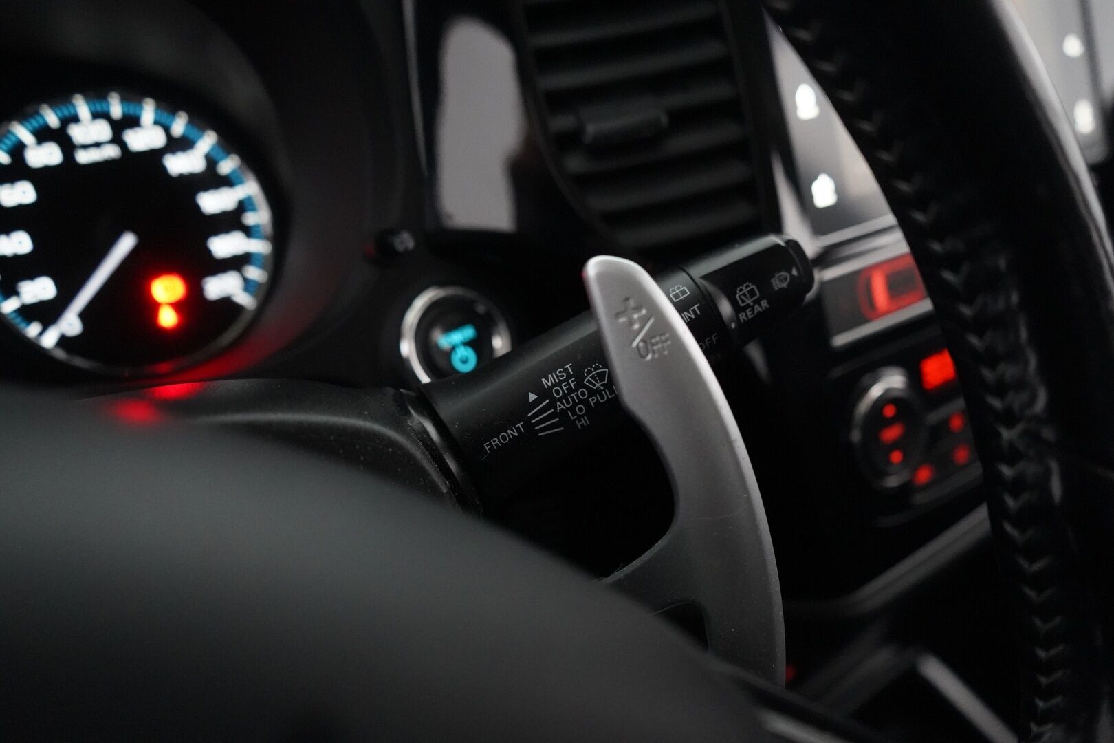 Mitsubishi Outlander PHEV 2019 Instyle 4WD 5P - ACC | Koukku | Puolinahat | Kamera | Ratinlämmitys | 2 x vanteet | Fiksut huollot