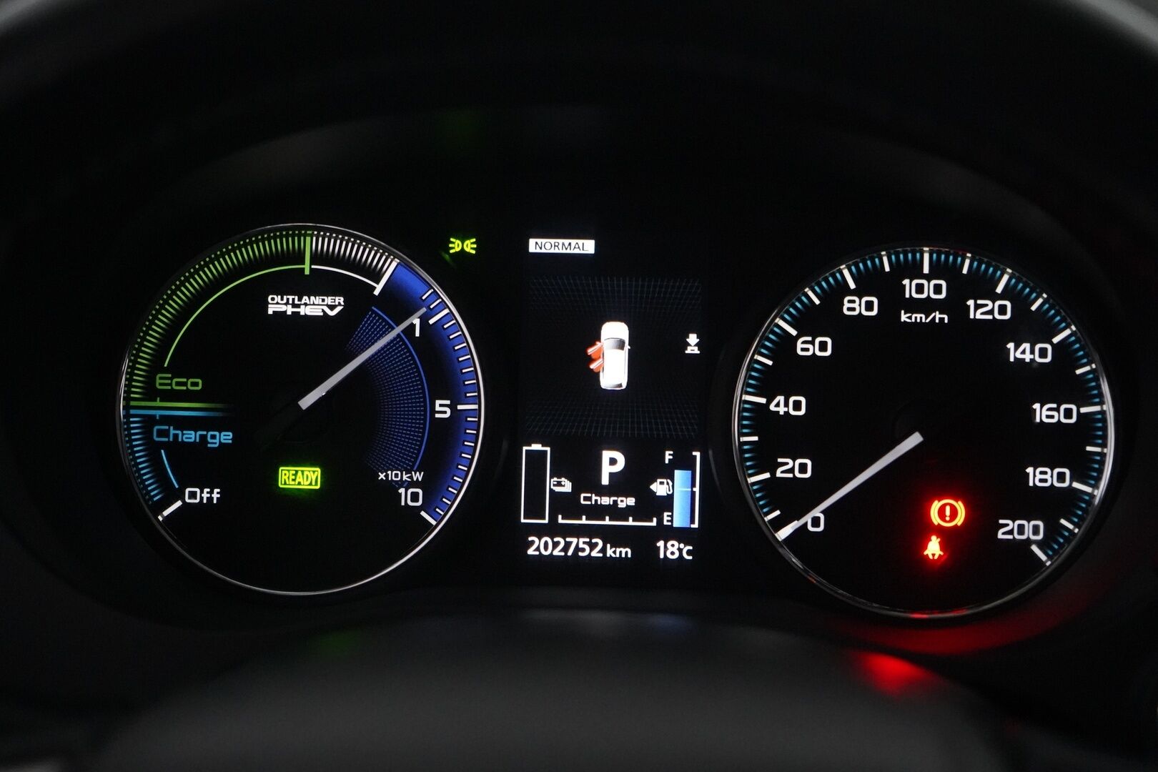 Mitsubishi Outlander PHEV 2019 Instyle 4WD 5P - ACC | Koukku | Puolinahat | Kamera | Ratinlämmitys | 2 x vanteet | Fiksut huollot