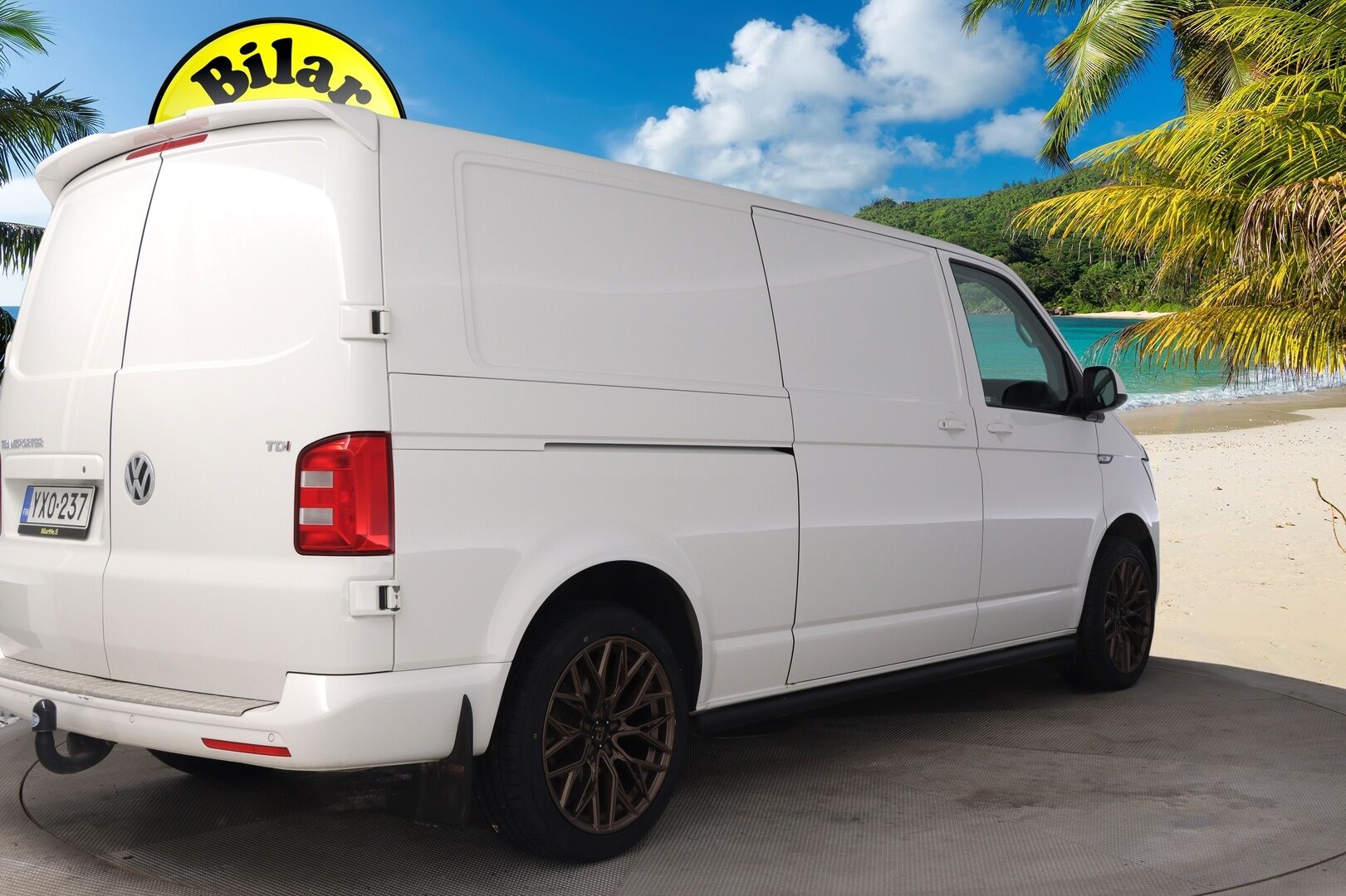 Volkswagen Transporter 2018 Pitkä 2,0 TDI 110 kW 4Motion*Adapt. Vakkari / Webasto / Läpijuostava / Vetokoukku* - *Jakohihna vaihdettu / 2x renkaat&alumiinivanteet*