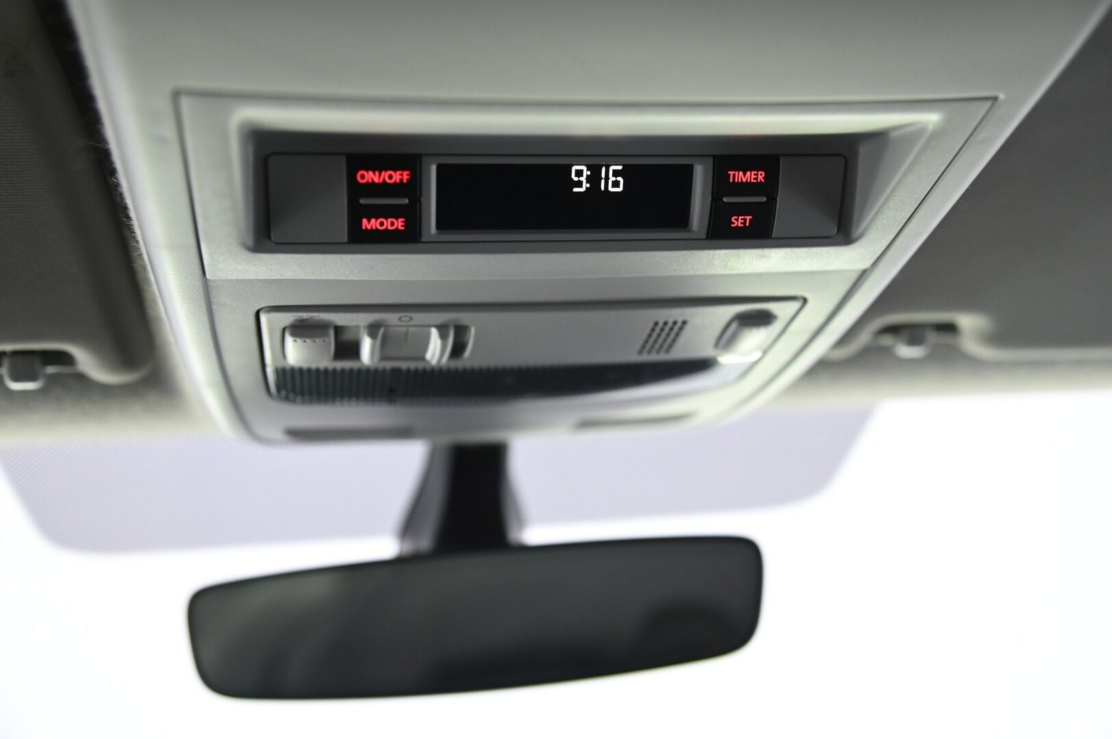 Volkswagen Transporter 2018 Pitkä 2,0 TDI 110 kW 4Motion*Adapt. Vakkari / Webasto / Läpijuostava / Vetokoukku* - *Jakohihna vaihdettu / 2x renkaat&alumiinivanteet*