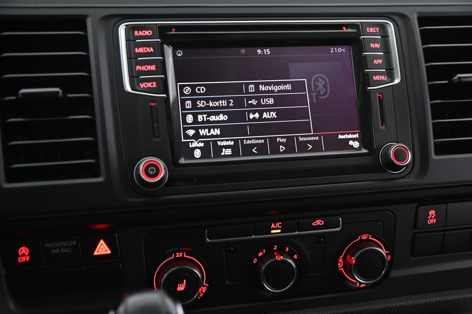 Volkswagen Transporter 2018 Pitkä 2,0 TDI 110 kW 4Motion*Adapt. Vakkari / Webasto / Läpijuostava / Vetokoukku* - *Jakohihna vaihdettu / 2x renkaat&alumiinivanteet*