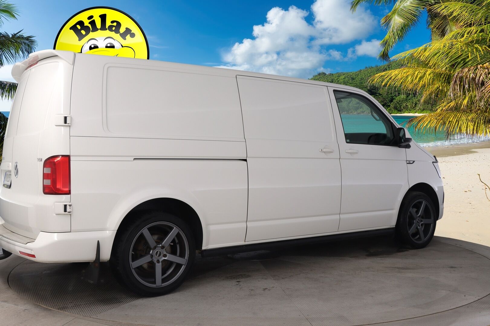 Volkswagen Transporter 2018 Pitkä 2,0 TDI 110 kW 4Motion*Adapt. Vakkari / Webasto / Läpijuostava / Vetokoukku* - *Jakohihna vaihdettu / 2x renkaat&alumiinivanteet*