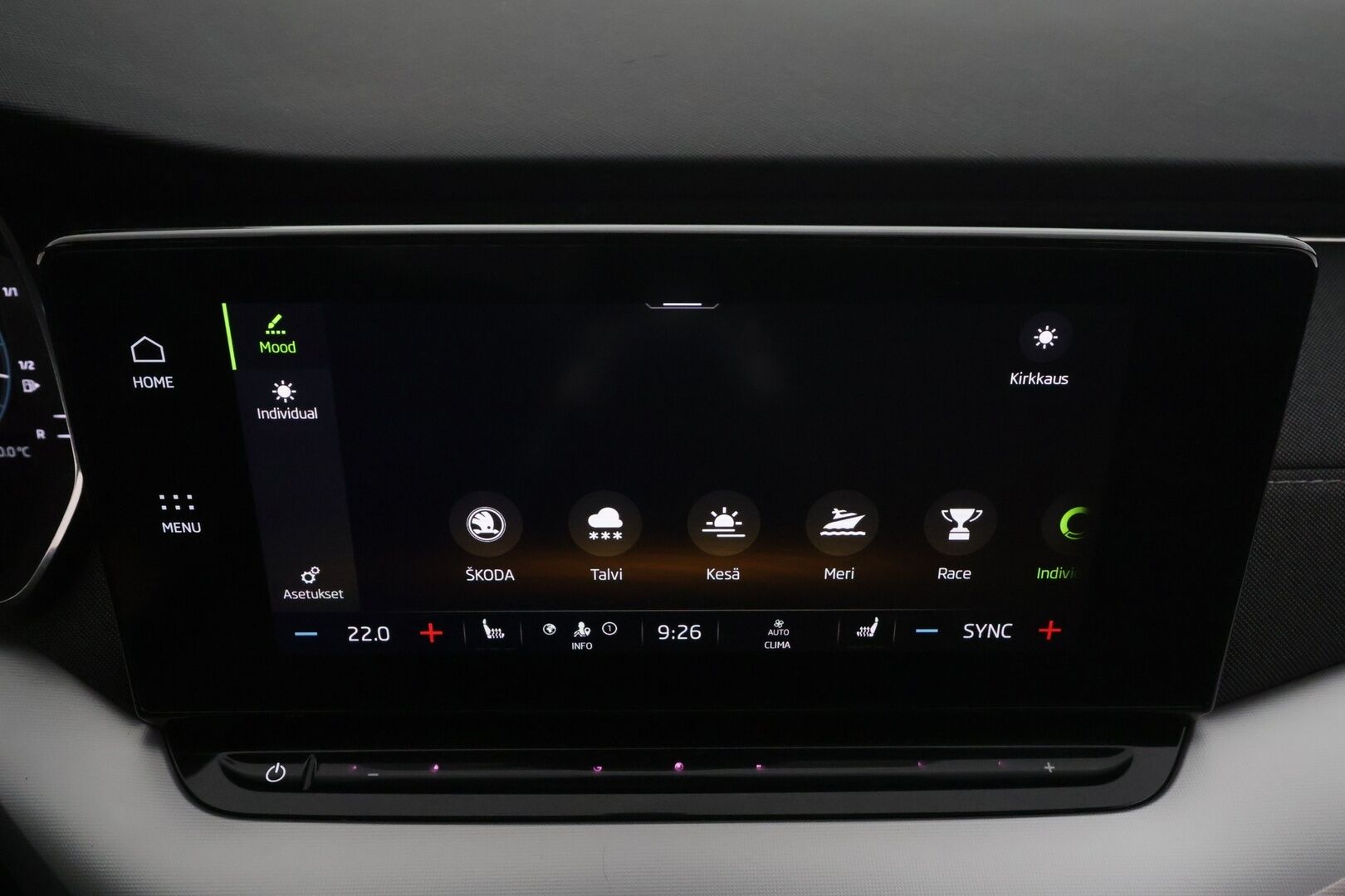 Skoda Octavia 2021 2,0 TDI 200 4x4 Style DSG * ACC / Matrix-LED / Webasto / Koukku / P.kamera / Keyless / Apple & Android * - Suomi-auto / Kahdet Renkaat