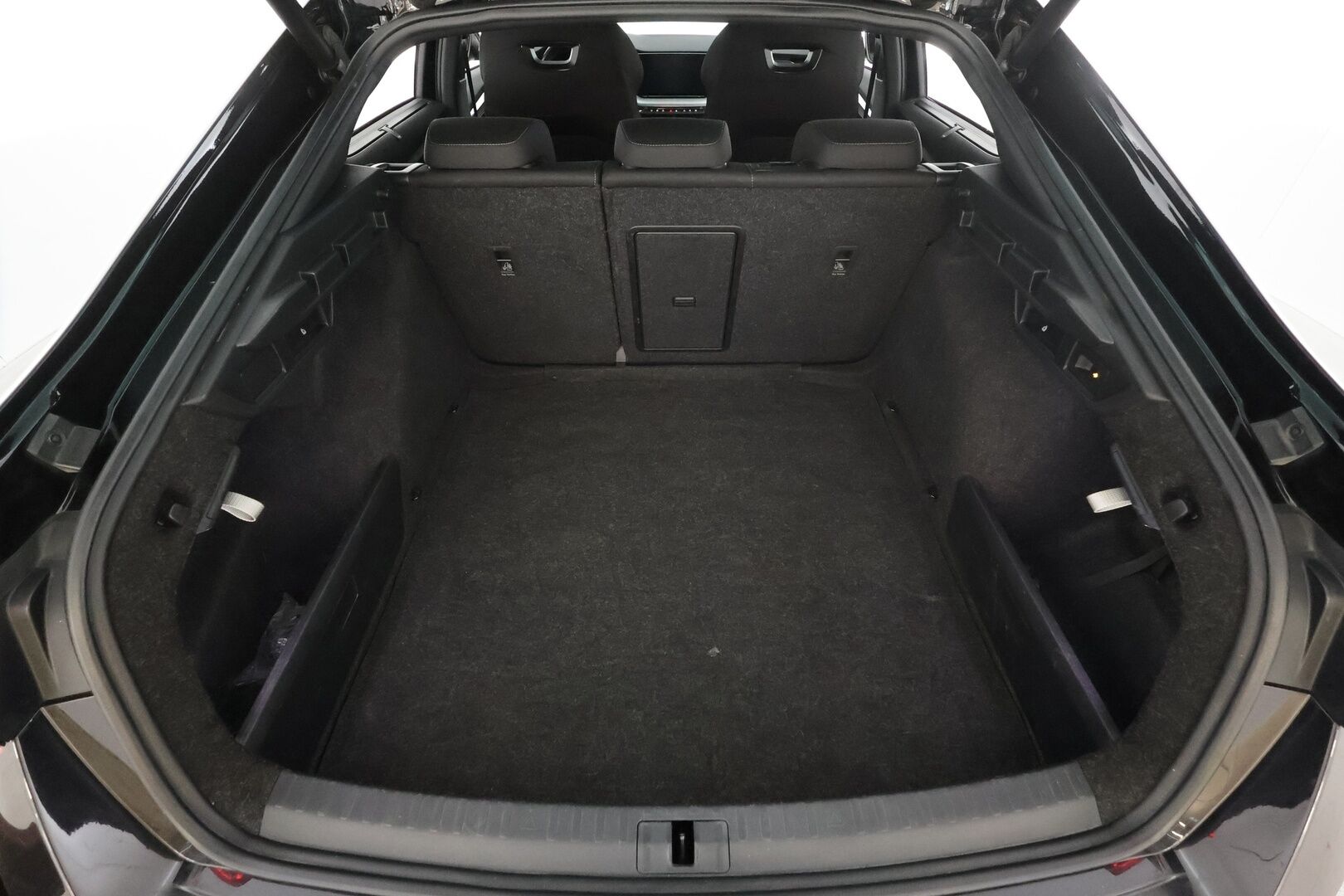 Skoda Octavia 2021 2,0 TDI 200 4x4 Style DSG * ACC / Matrix-LED / Webasto / Koukku / P.kamera / Keyless / Apple & Android * - Suomi-auto / Kahdet Renkaat