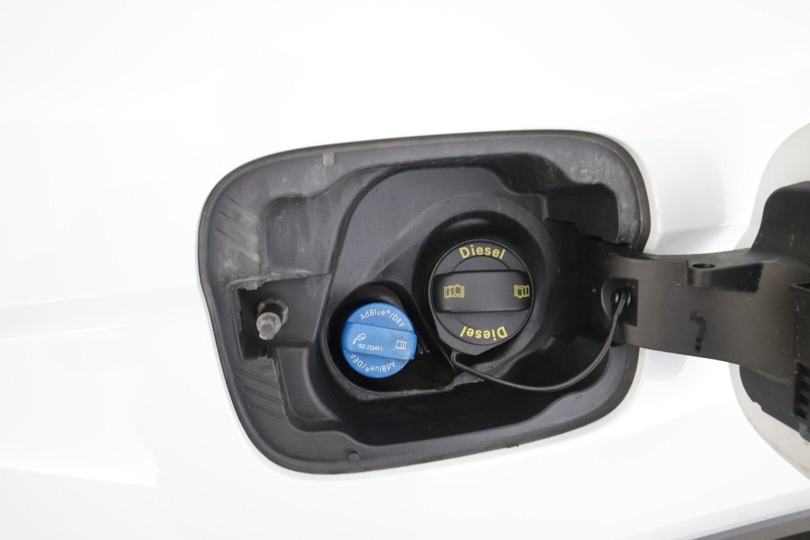 Skoda Kodiaq 2021 2,0 TDI 150 4x4 Ambition BusinessLine DSG * ACC / P.Kamera / LED / Navi / Webasto / KeylessGo * - 1.Om Suomi-auto / Kahdet renkaat aluvanteilla / Merkkihuollettu