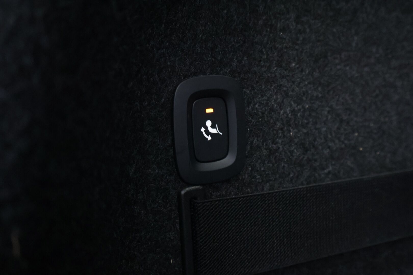 Polestar 2 2021 Launch Edition, 300kW, 78kWh - Pilot&Plus | ACC | Koukku | Pixel-LED | 2x Polestar alut | 360° | Harman/Kardon | Muistipenkki | Lasikatto | Sporttipenkit | Keyless | Merkkihuollot