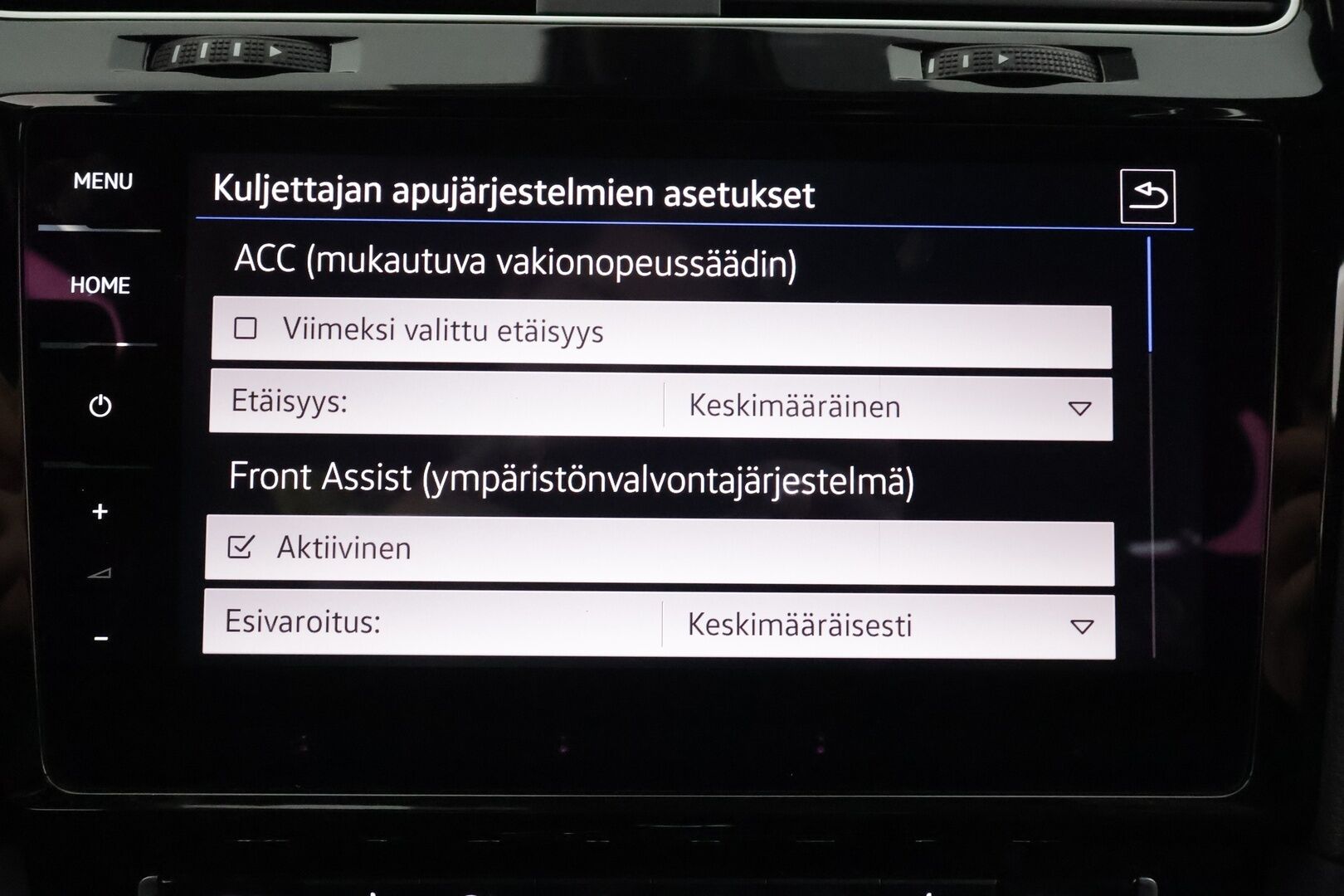 Volkswagen Golf 2017 Variant R 2,0 TSI 228 kW 4MOTION DSG * ACC / Adapt.LED / P.Kamera / Sisätilanlämmitin / Dynaudio / Katveavustin * - Kaistavahti / Navi / Digimittaristo / Kahdet renkaat aluvanteilla - HULLUT AVAJAISHULINAT KORKOTARJOUS 3,29 %