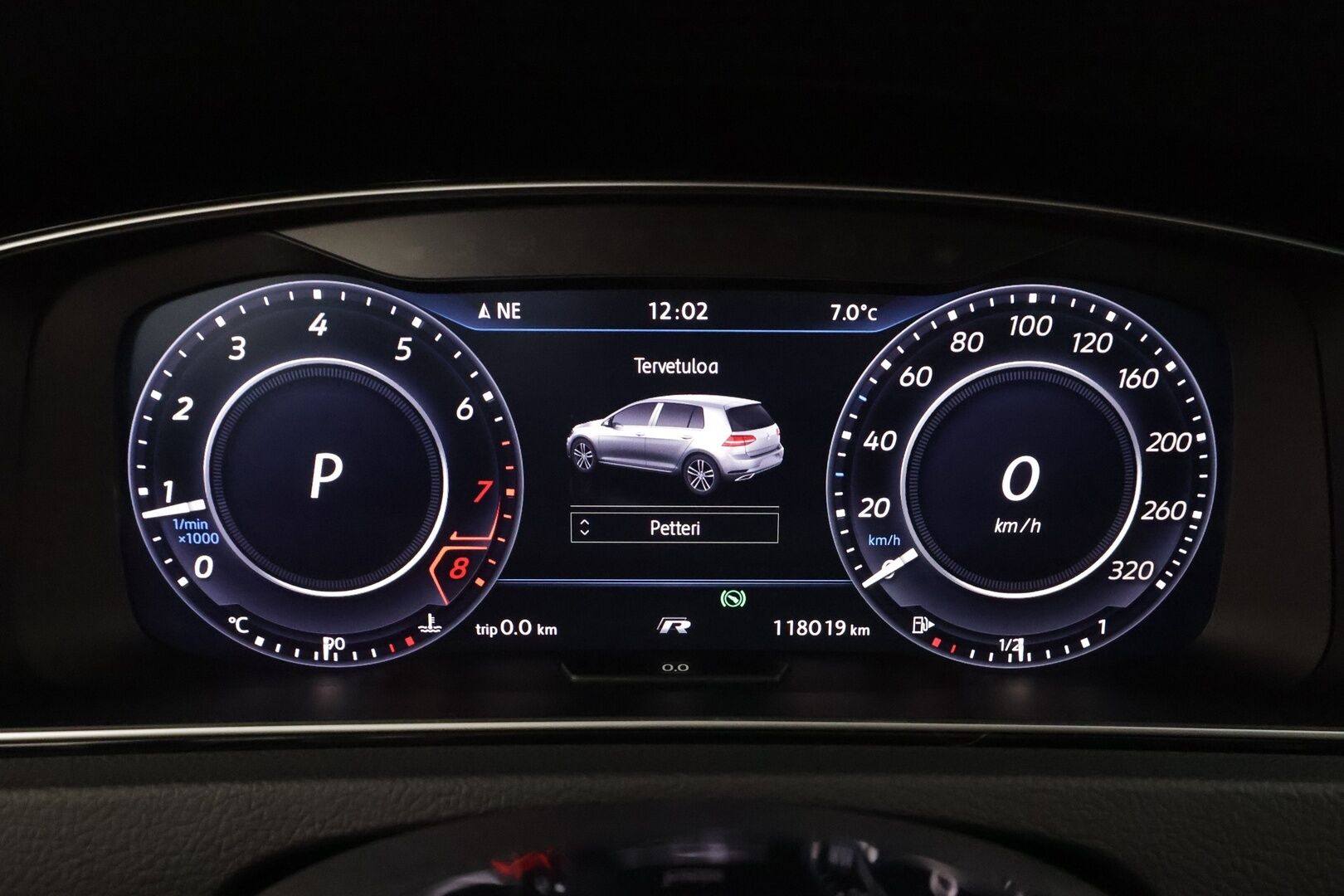 Volkswagen Golf 2017 Variant R 2,0 TSI 228 kW 4MOTION DSG * ACC / Adapt.LED / P.Kamera / Sisätilanlämmitin / Dynaudio / Katveavustin * - Kaistavahti / Navi / Digimittaristo / Kahdet renkaat aluvanteilla - HULLUT AVAJAISHULINAT KORKOTARJOUS 3,29 %