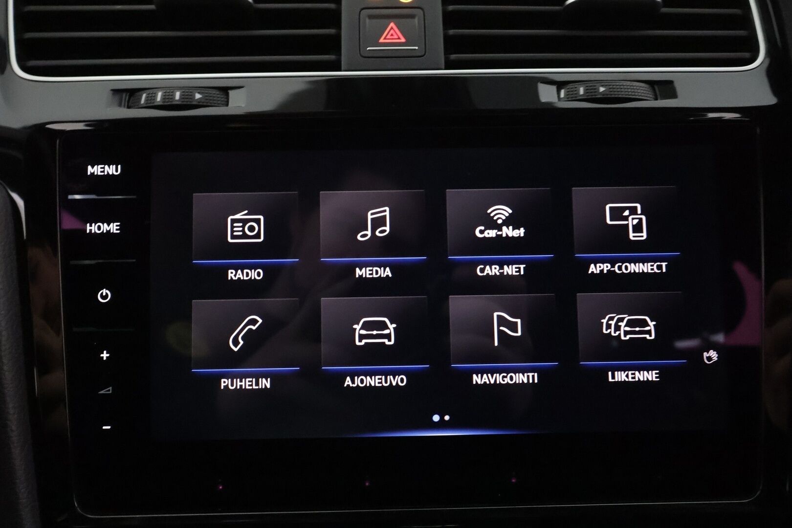 Volkswagen Golf 2017 Variant R 2,0 TSI 228 kW 4MOTION DSG * ACC / Adapt.LED / P.Kamera / Sisätilanlämmitin / Dynaudio / Katveavustin * - Kaistavahti / Navi / Digimittaristo / Kahdet renkaat aluvanteilla - HULLUT AVAJAISHULINAT KORKOTARJOUS 3,29 %