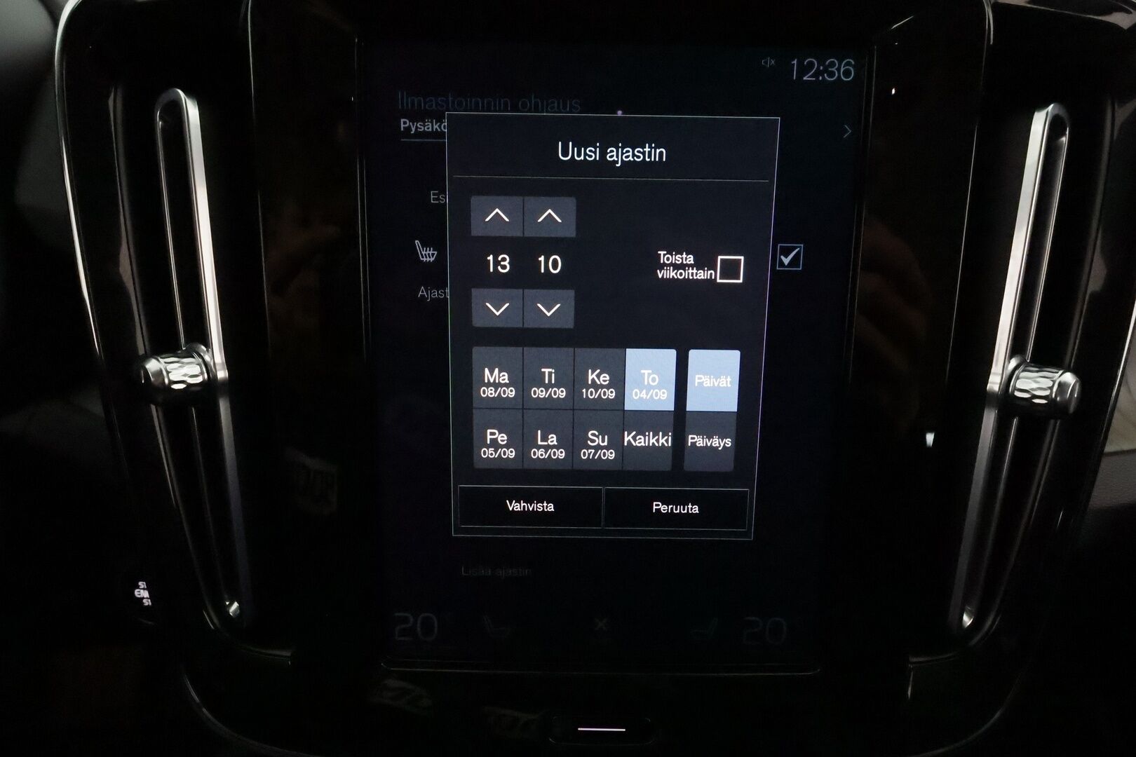 Volvo XC40 2021 T5 TwE Business Inscription aut **Webasto / ACC / LED-valot / P.kamera / Sporttinahat / Navi / Kaistavahti / Keyless** - 3,99 % KORKOTARJOUS TÄHÄN AUTOON 7.9. ASTI! - 1-om Suomi-auto / 2x Latauskaapelit / Kahdet Renkaat / Merkkihuollettu!