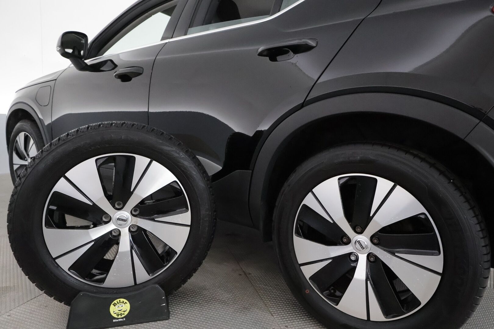 Volvo XC40 2021 T5 TwE Business Inscription aut **Webasto / ACC / LED-valot / P.kamera / Sporttinahat / Navi / Kaistavahti / Keyless** - 1-om Suomi-auto / 2x Latauskaapelit / Kahdet Renkaat / Merkkihuollettu!