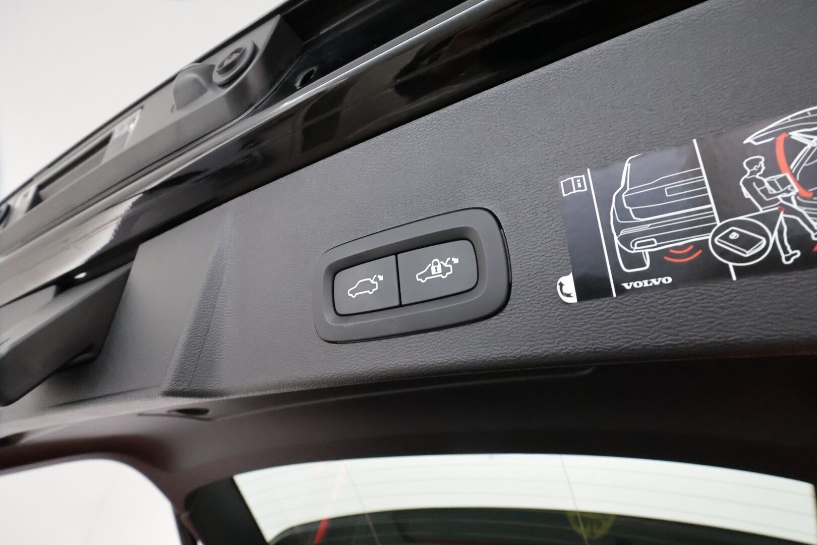Volvo XC40 2021 T5 TwE Business Inscription aut **Webasto / ACC / LED-valot / P.kamera / Sporttinahat / Navi / Kaistavahti / Keyless** - 1-om Suomi-auto / 2x Latauskaapelit / Kahdet Renkaat / Merkkihuollettu!
