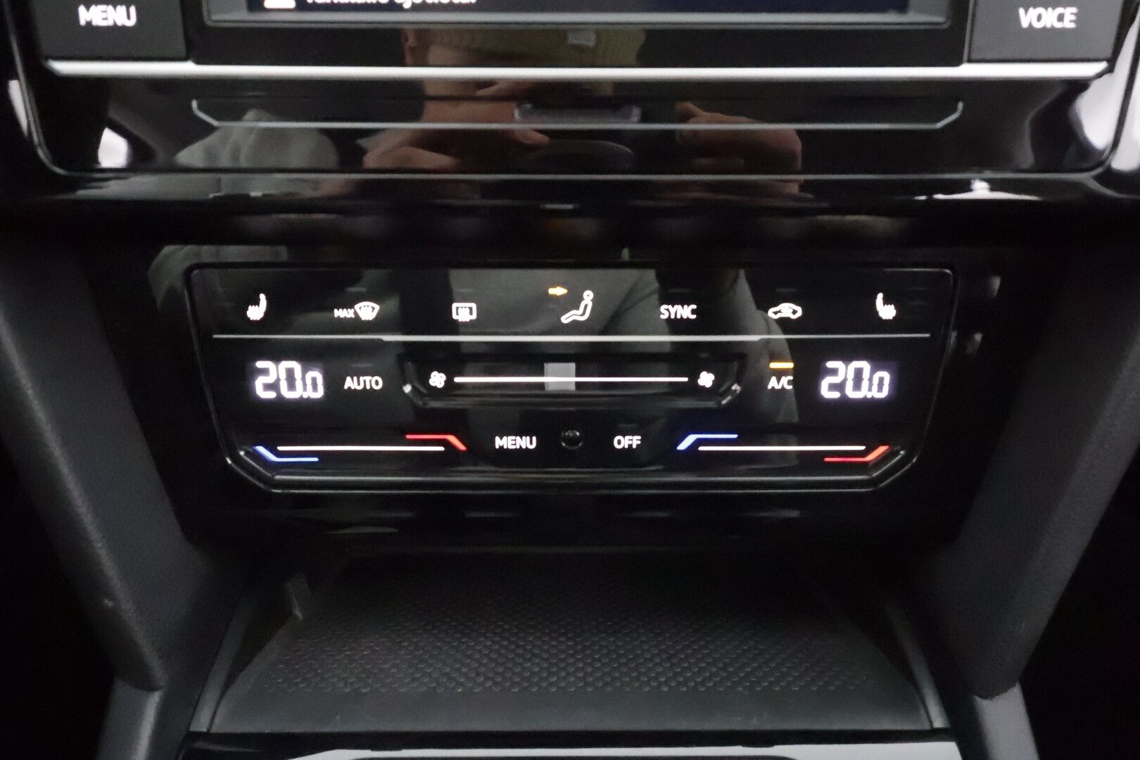 Volkswagen Passat 2021 Variant Comfort 2,0 TDI EVO SCR 110 kW DSG * ACC / Webasto / Koukku / LED / P.tutkat / Apple&Android * - Suomi-auto / Kahdet renkaat aluvanteilla