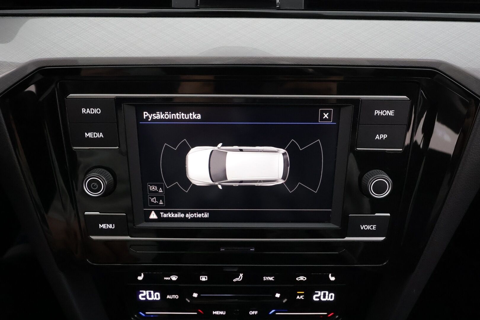 Volkswagen Passat 2021 Variant Comfort 2,0 TDI EVO SCR 110 kW DSG * ACC / Webasto / Koukku / LED / P.tutkat / Apple&Android * - Suomi-auto / Kahdet renkaat aluvanteilla