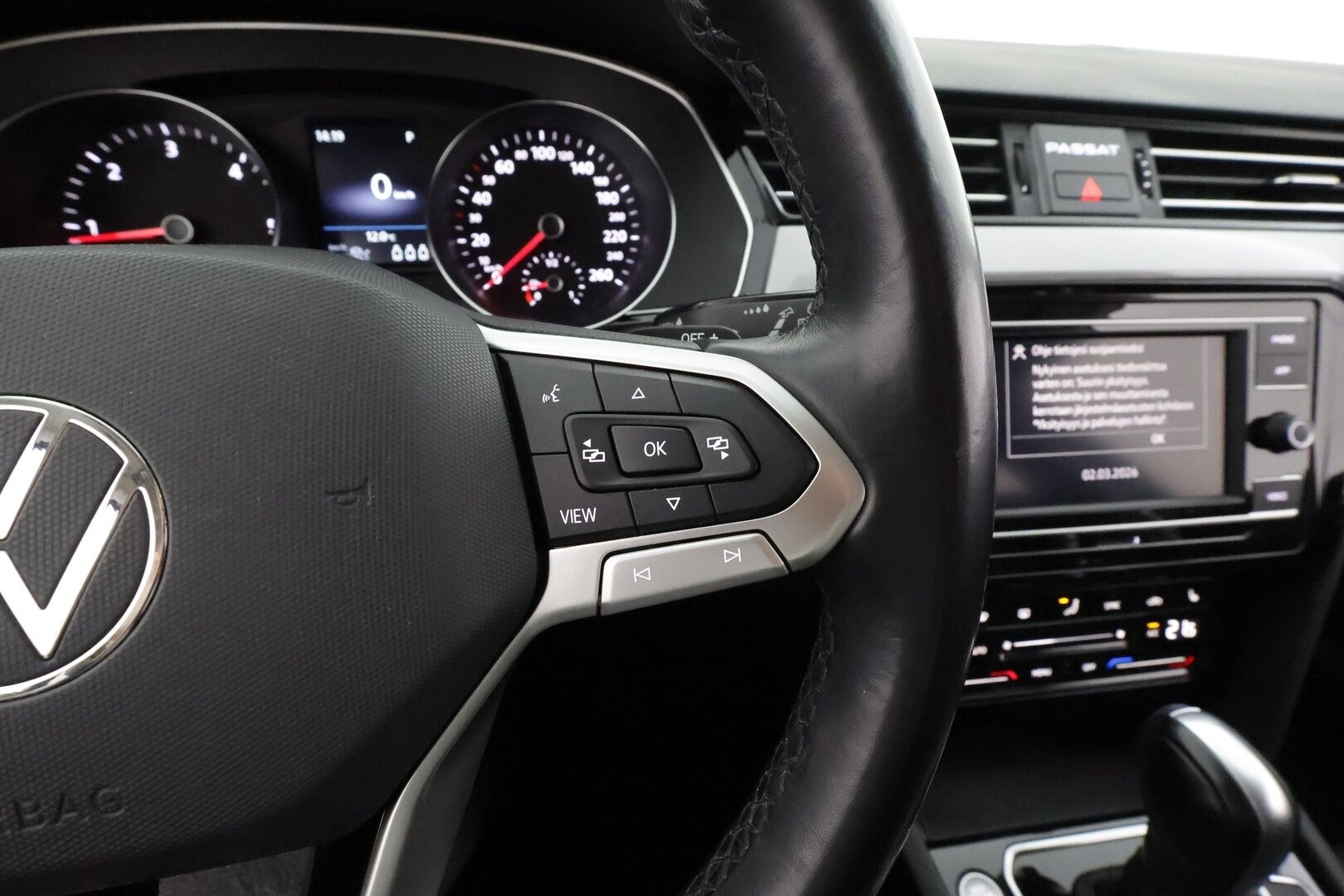 Volkswagen Passat 2021 Variant Comfort 2,0 TDI EVO SCR 110 kW DSG * ACC / Webasto / Koukku / LED / P.tutkat / Apple&Android * - Suomi-auto / Kahdet renkaat aluvanteilla