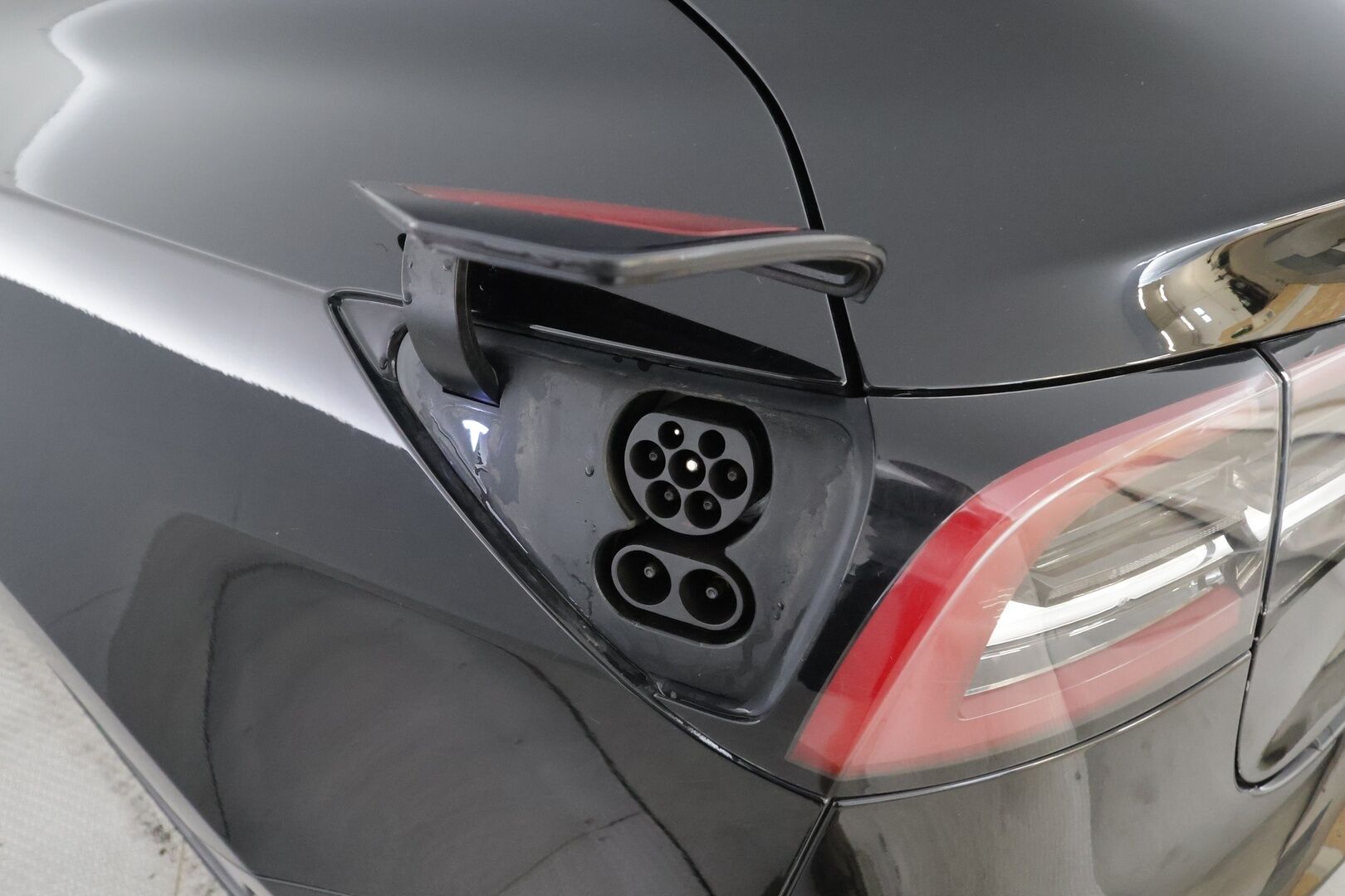 Tesla Model 3 2021 Standard Range Plus