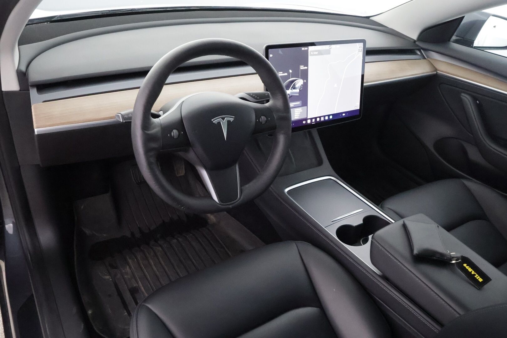 Tesla Model 3 2021 Standard Range Plus - | 1-om suomiauto | ACC | ILP | Matrix | Lasikatto | Sähkönahat | Muistipenkki | P.kamera ja tutkat | Autosteer | 2x renkaat aluin | ALV |