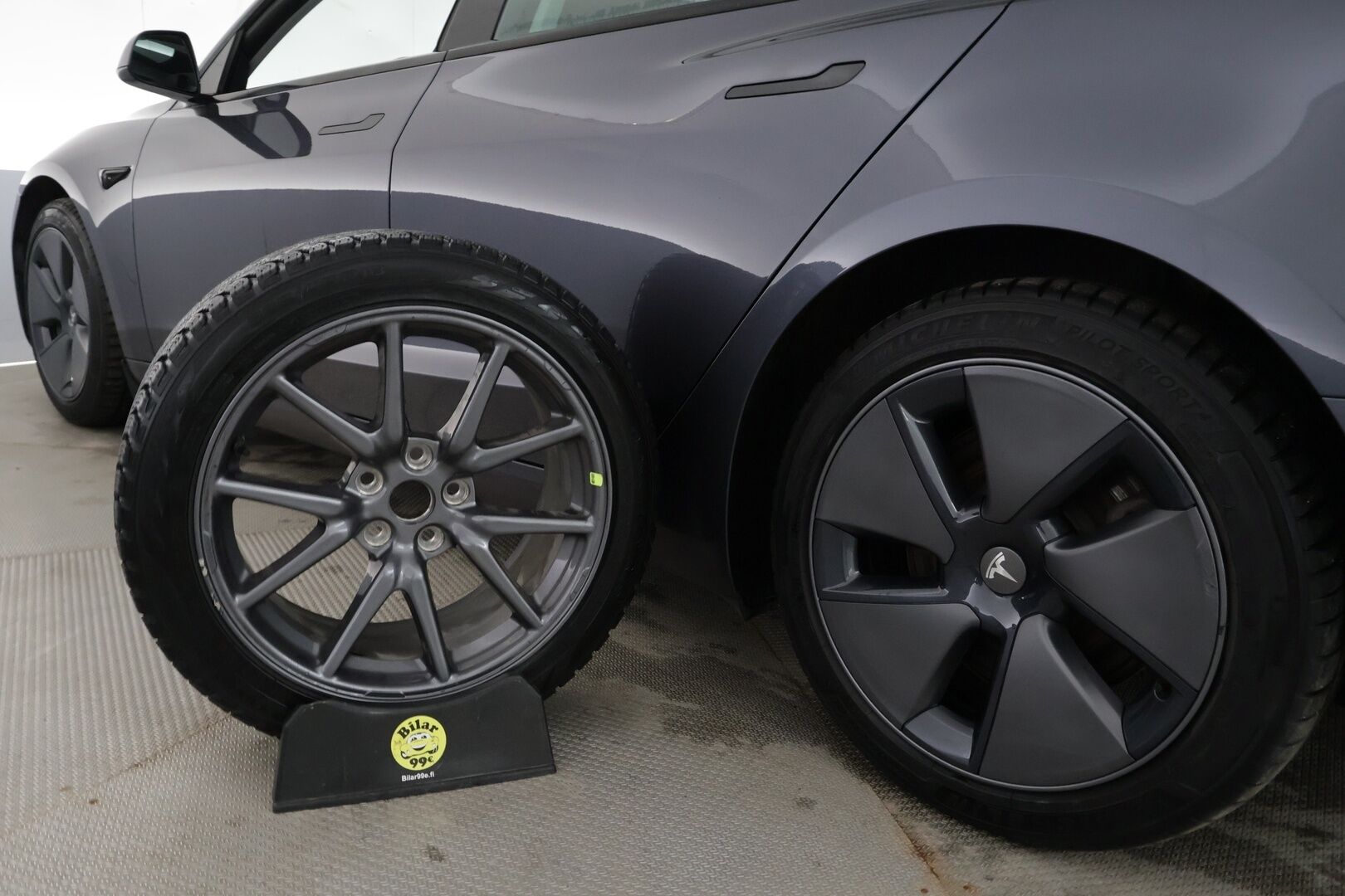 Tesla Model 3 2021 Standard Range Plus - | 1-om suomiauto | ACC | ILP | Matrix | Lasikatto | Sähkönahat | Muistipenkki | P.kamera ja tutkat | Autosteer | 2x renkaat aluin | ALV |