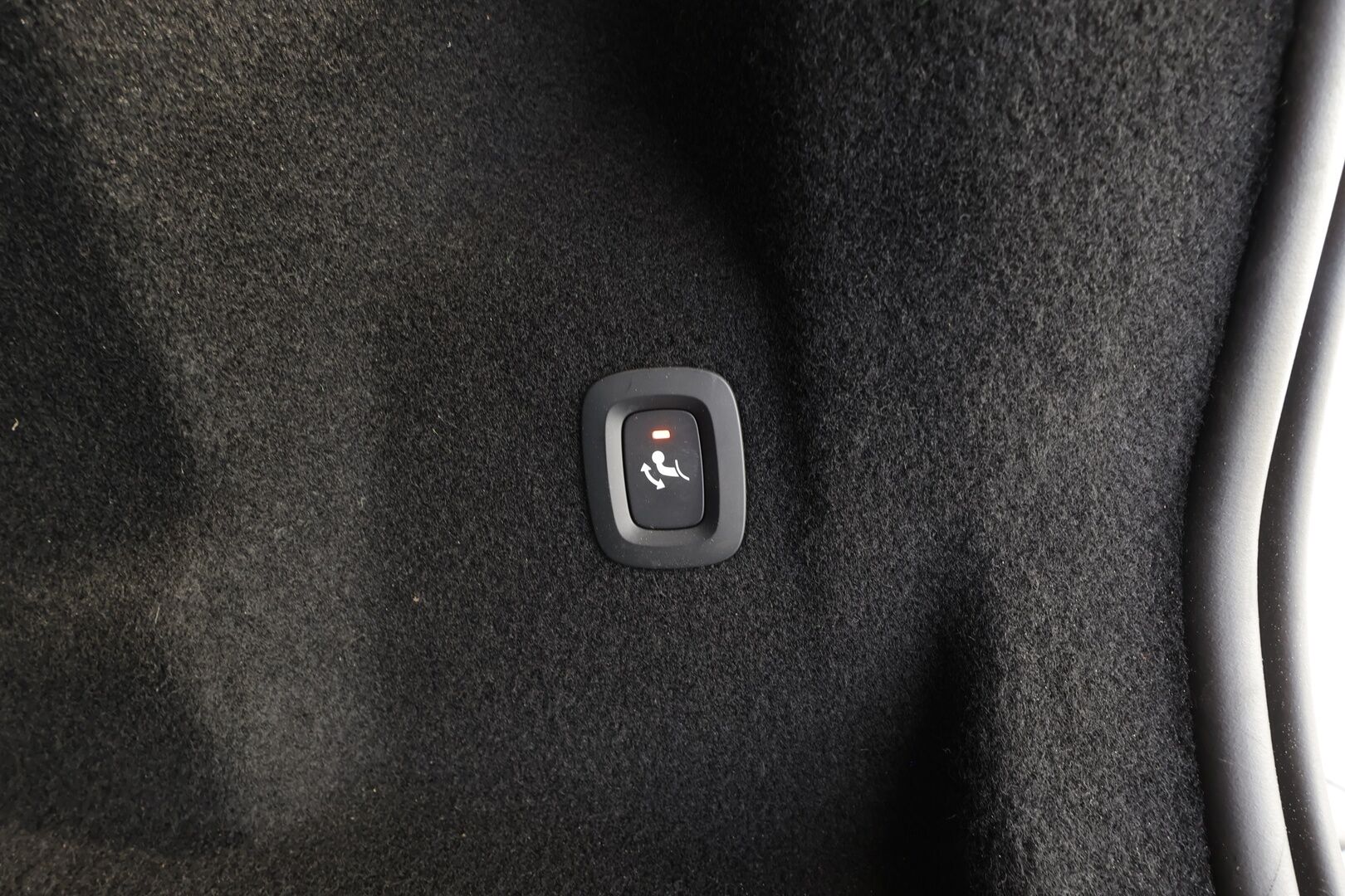 Volvo XC60 2021 T6 TwE AWD Business Inscription aut. - | ACC | H&K | Koukku | Webasto | Muistipenkki | Sporttinahat | Panorama | P.kamera | LED | 1-om suomiauto | Merkkihuollot | 