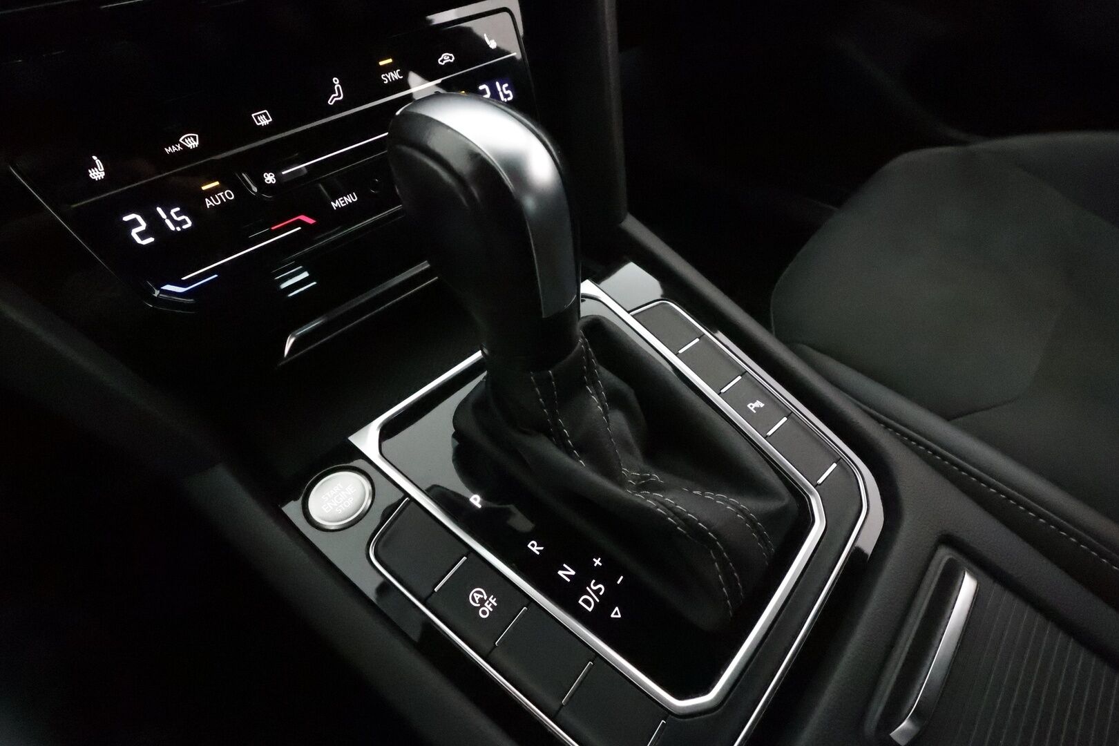 Volkswagen Arteon 2021 Shooting Brake R-Line 2,0 TDI SCR 110 kW DSG **Webasto / ACC / Adapt.LED / P.Tutkat / Nahka-Alcantara / Kaistavahti** - Suomi-auto / Kahdet Renkaat